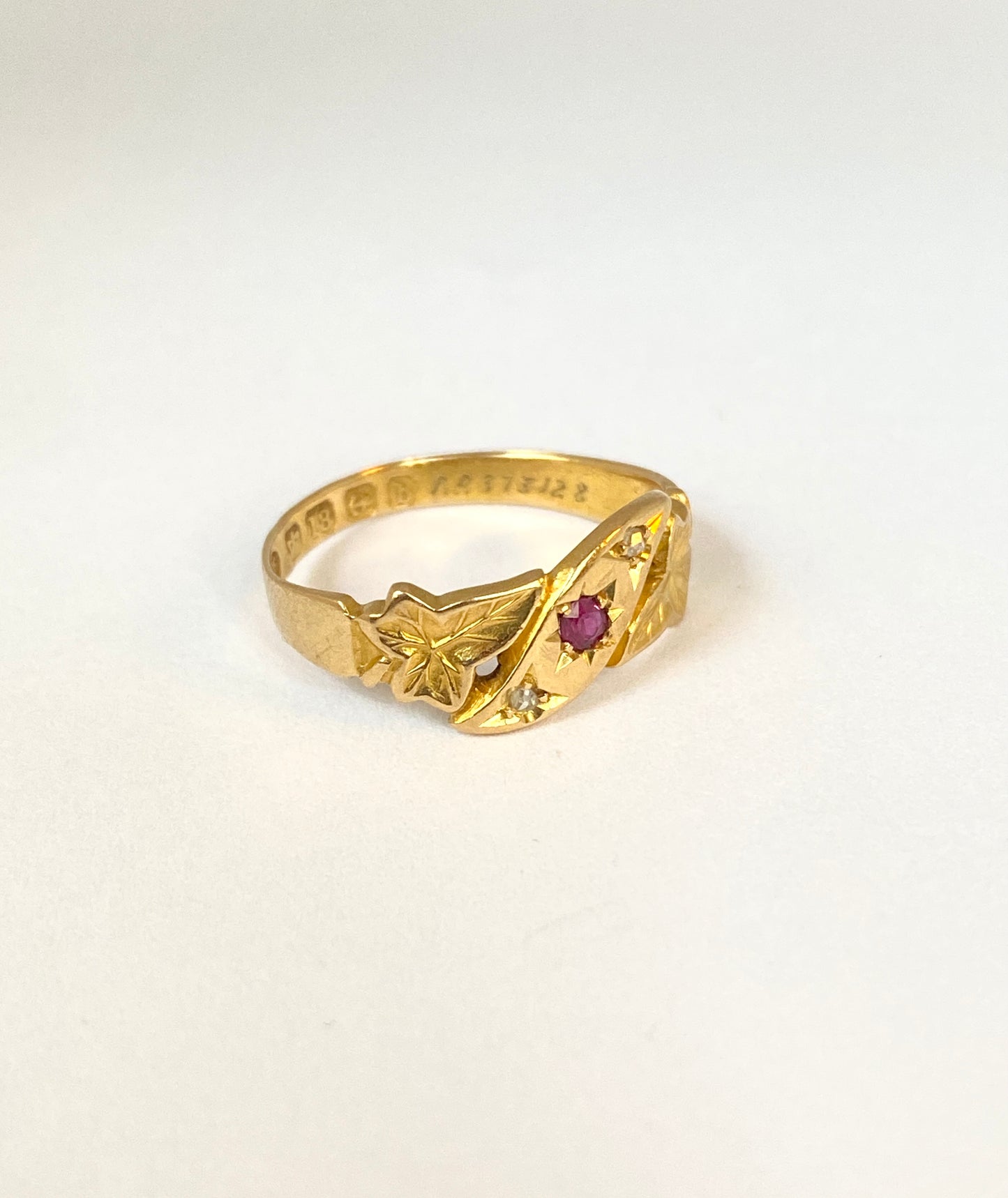 Victorian, 18ct Gold, Ruby and Diamond Ring Ivy Leaf Decoration, 1901