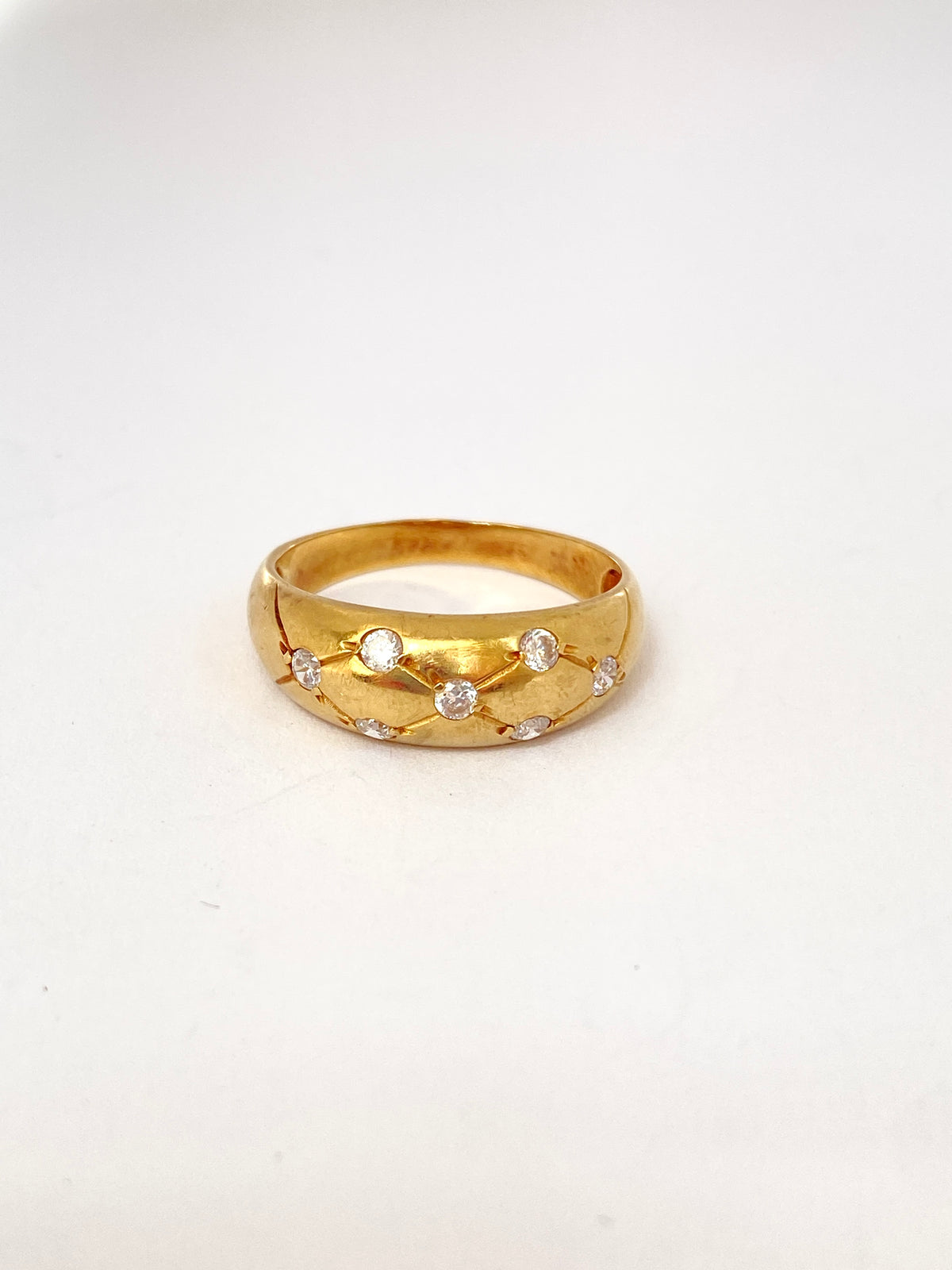 Vintage, 18ct Gold, Diamond Gypsy Scatter Ring