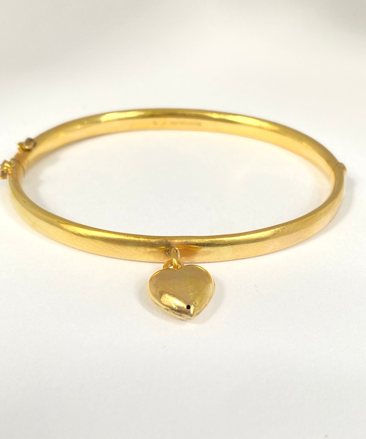 Final payment Shelley Antique, 9ct Gold Bangle with Dangling Heart, Hallmarked 9ct Gold, Birmingham, 1916