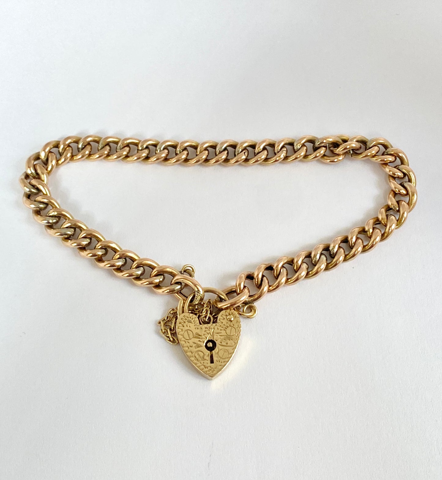 Vintage, 9ct Gold Curb Link Bracelet with Heart Padlock, London 1973 (11.94g)