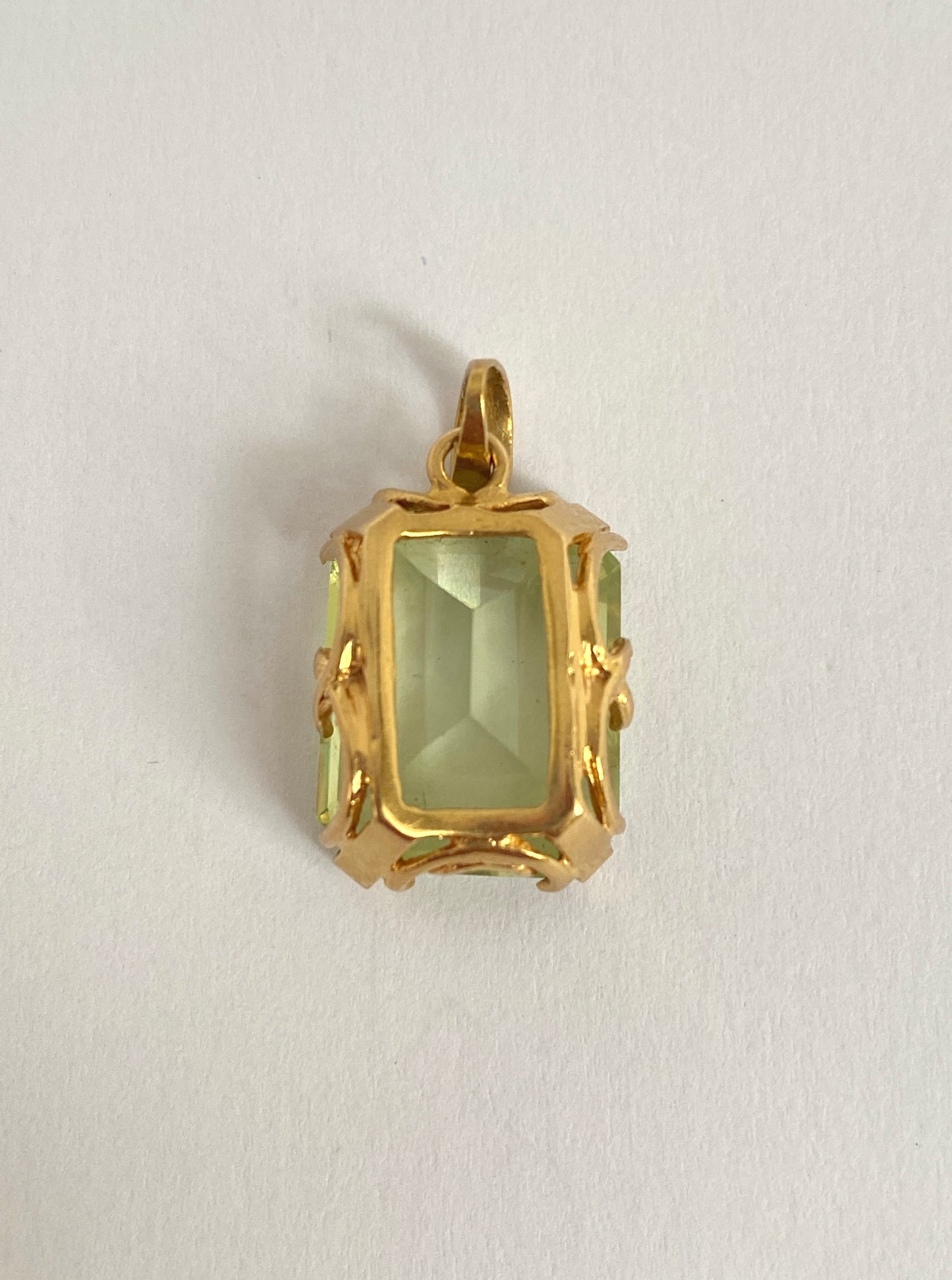 18ct Gold, Green Citrine Rectangle Pendant
