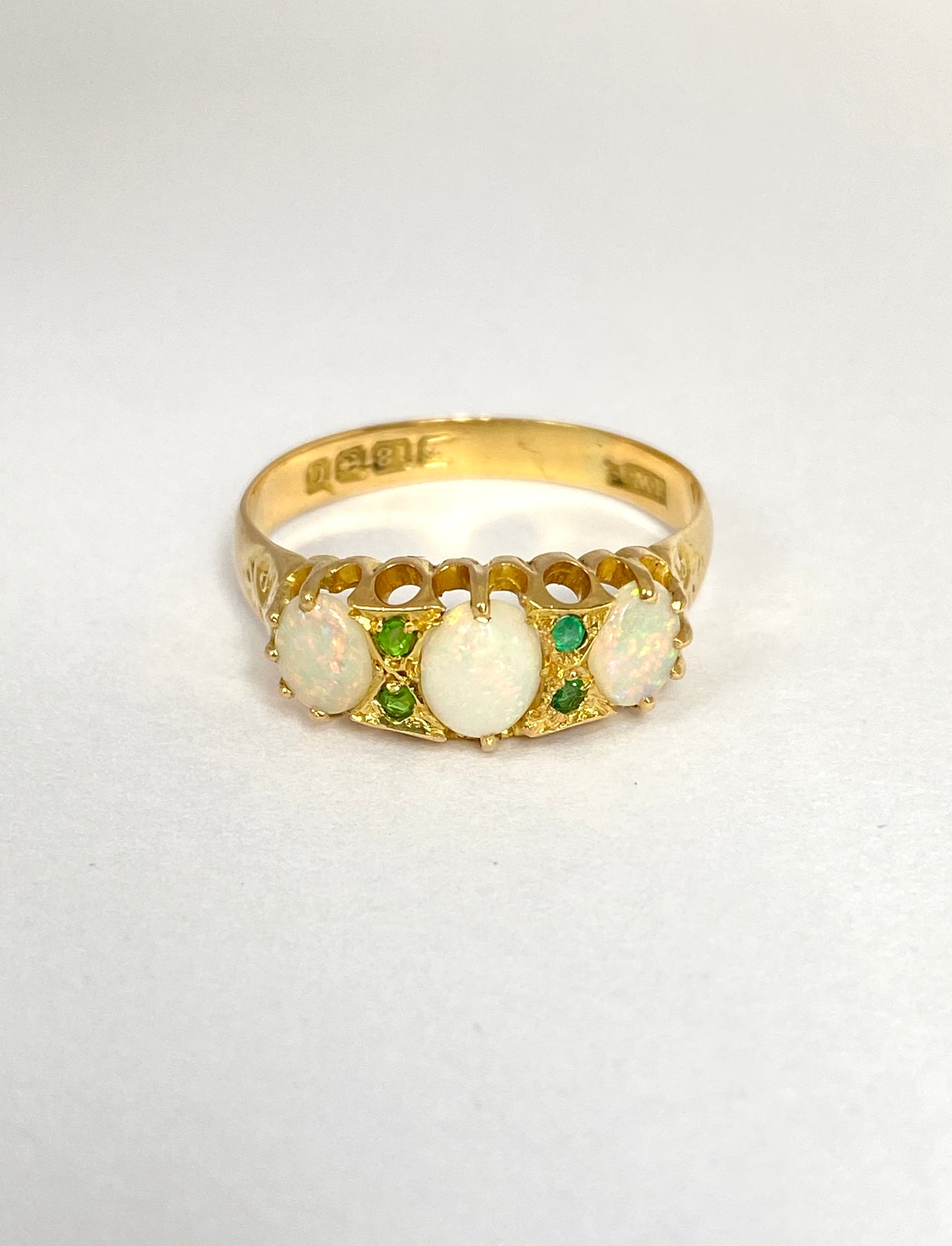 18ct Gold, Antique, Victorian Opal, and Demantoid Garnet Ring, Hallmarked Birmingham, 1913