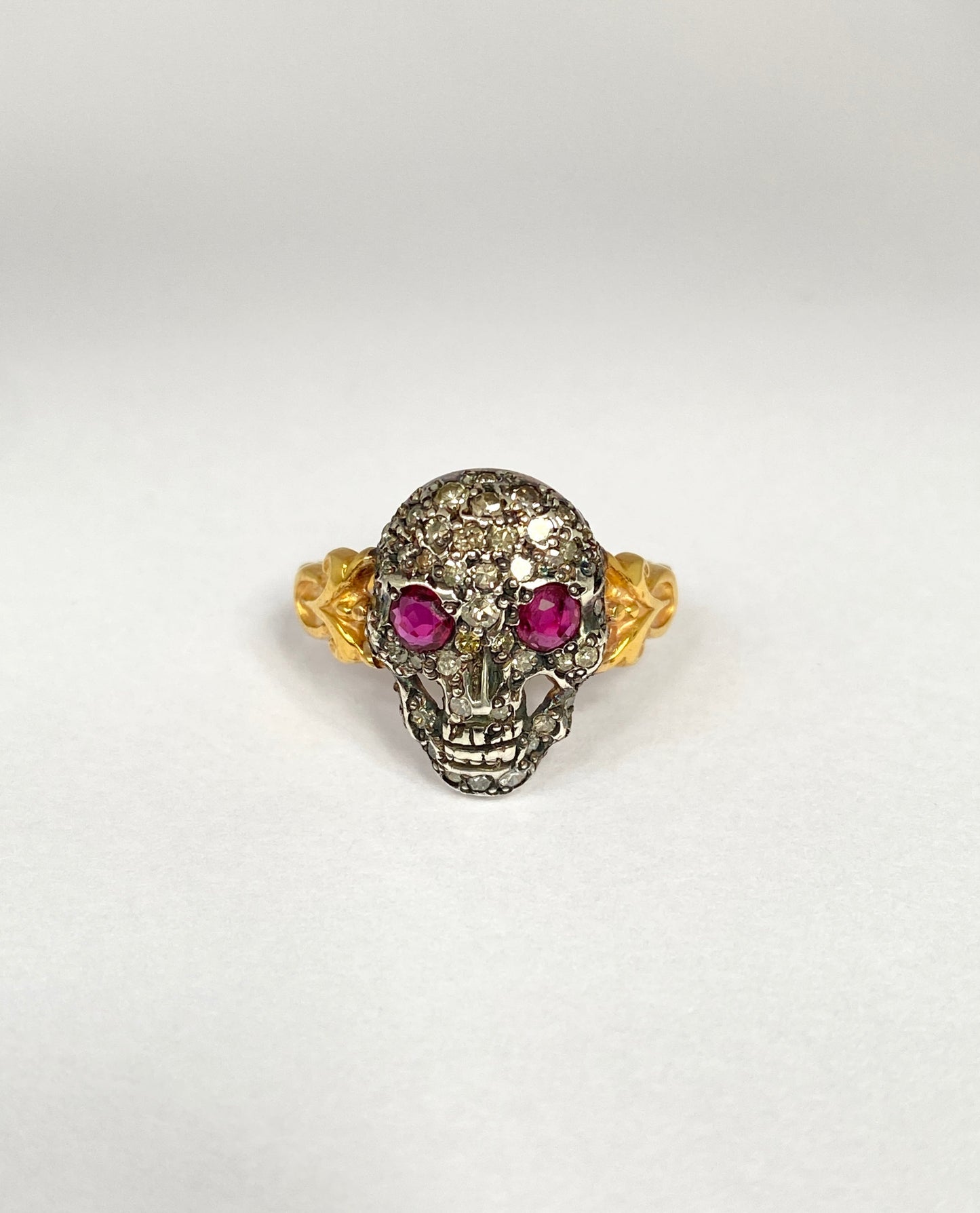 Vintage, 15ct Gold Ruby Eyed, Rose Cut Diamond encrusted Skull Ring, 3.7g