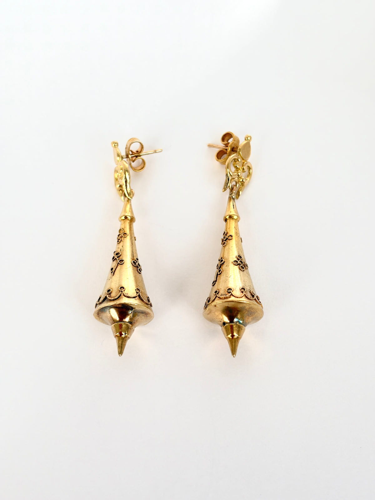 Victorian 15ct Etruscuan Style Torpedo Drop Earrings