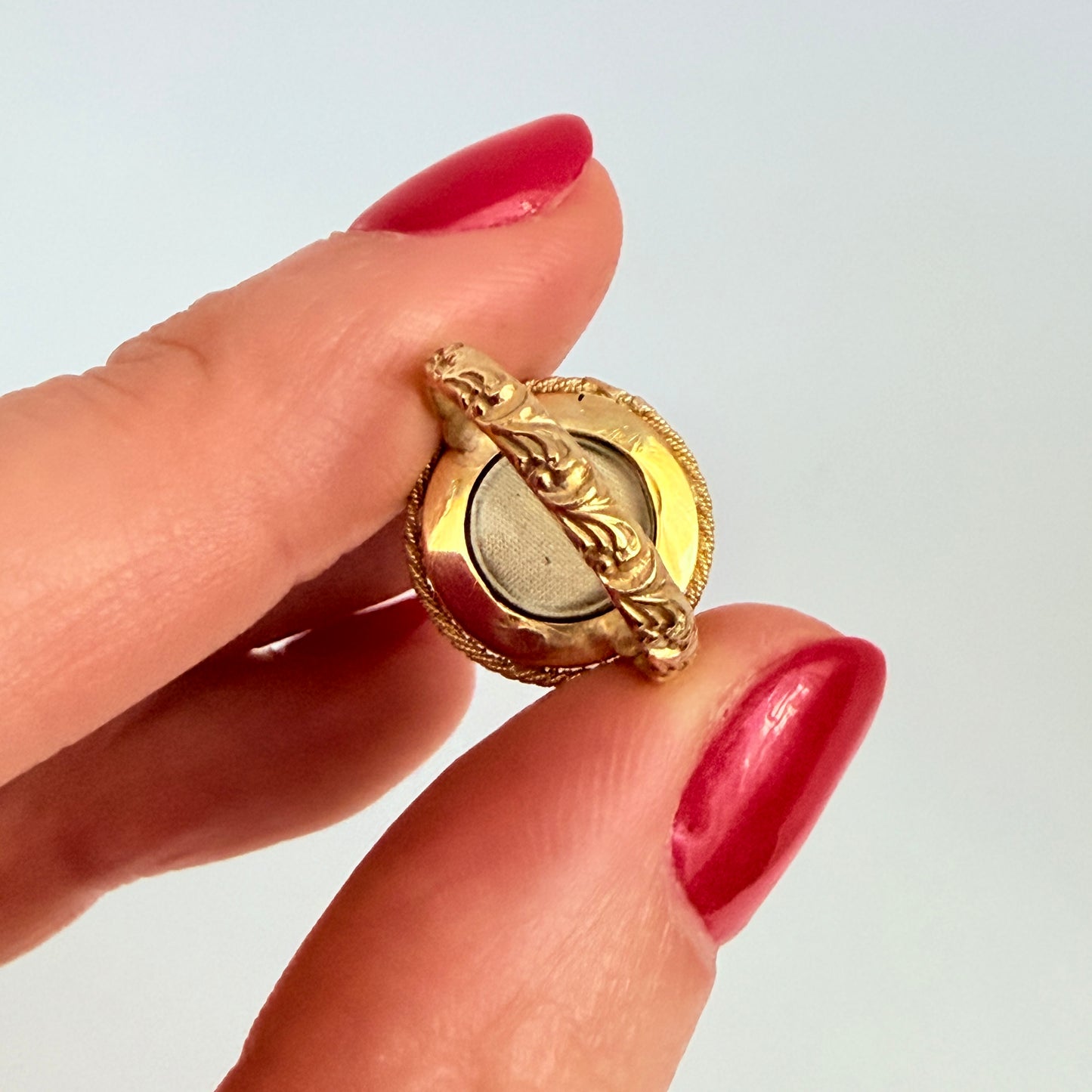 Art Deco, 18ct Gold Turquoise Bombe Ring with Locket Back
