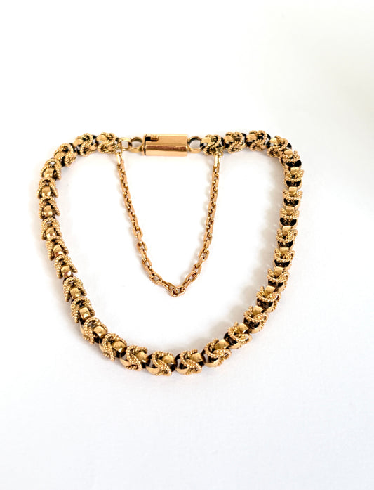 Incredible Vintage, 18ct Gold Fancy Link Bracelet with hidden clasp, 7 inches, 21.18g