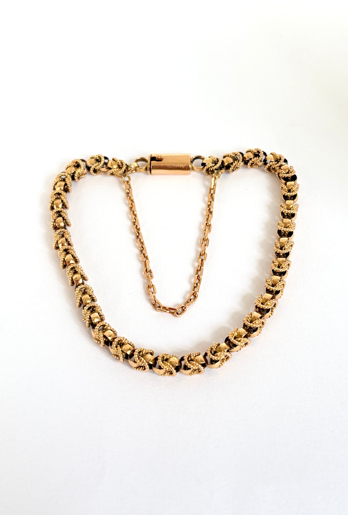 Incredible Vintage, 18ct Gold Fancy Link Bracelet with hidden clasp, 7 inches, 21.18g