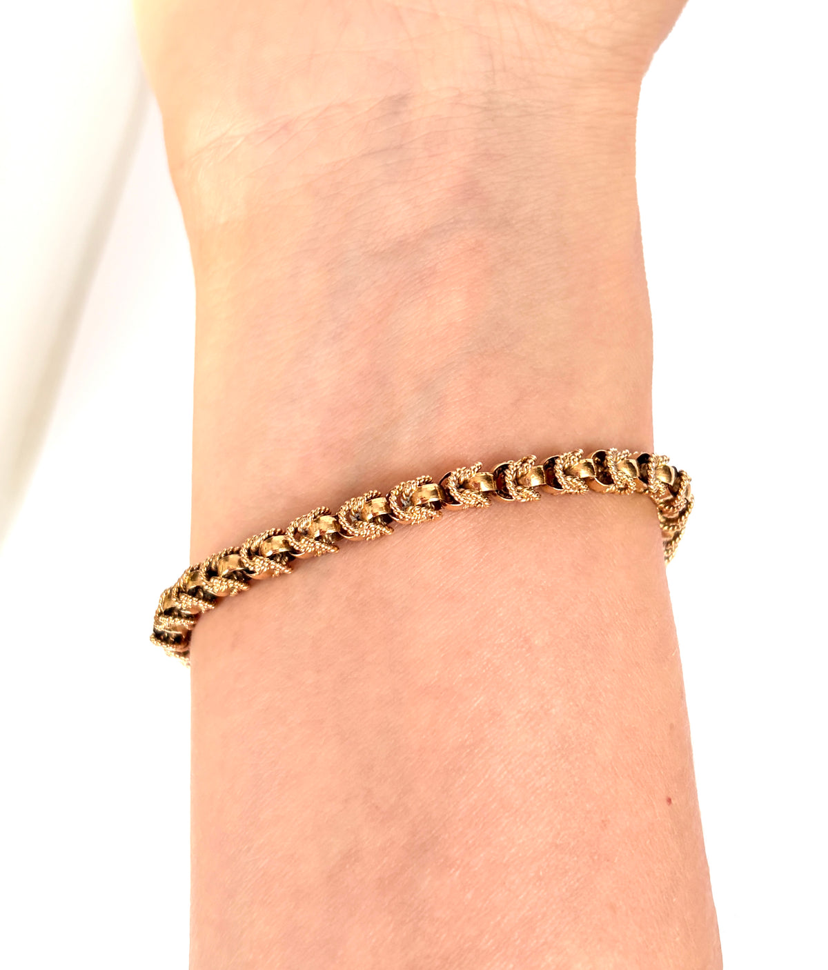 Incredible Vintage, 18ct Gold Fancy Link Bracelet with hidden clasp, 7 inches, 21.18g