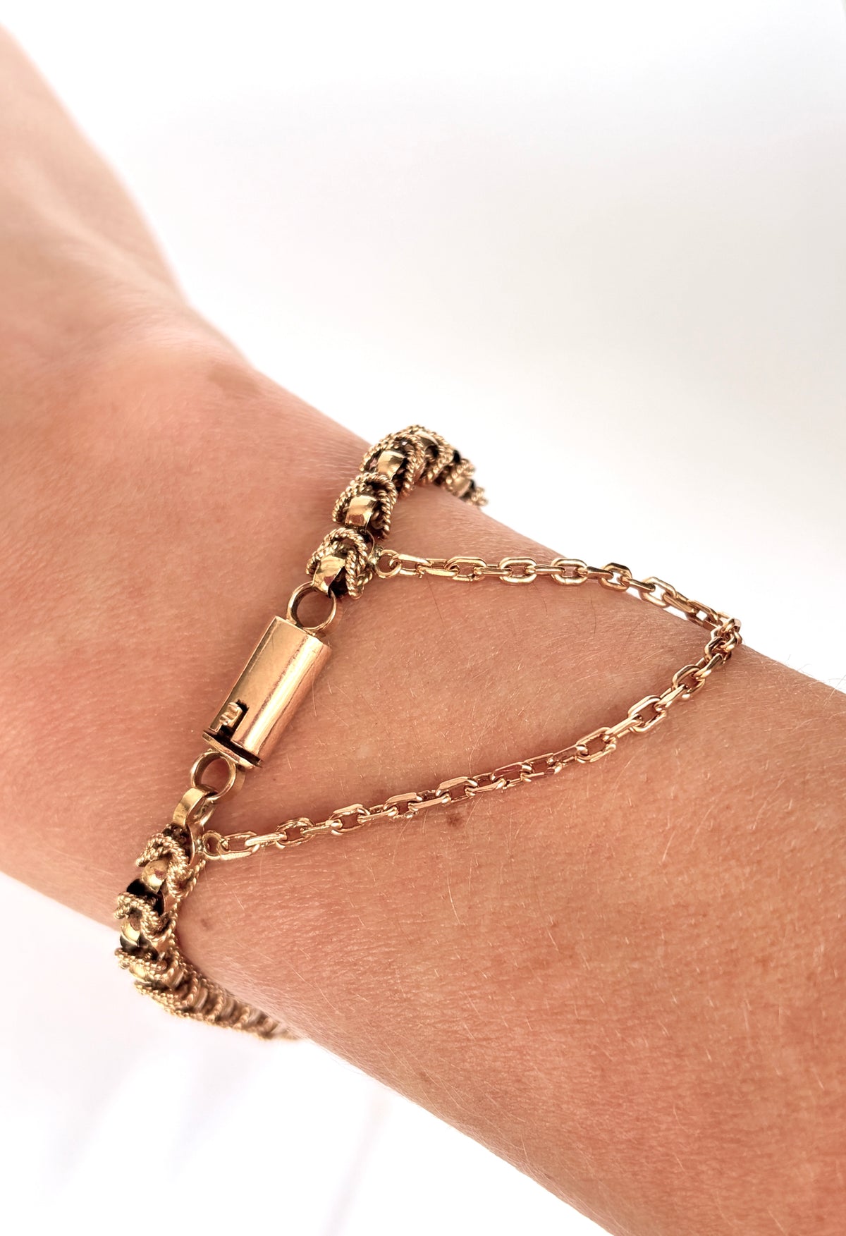 Incredible Vintage, 18ct Gold Fancy Link Bracelet with hidden clasp, 7 inches, 21.18g