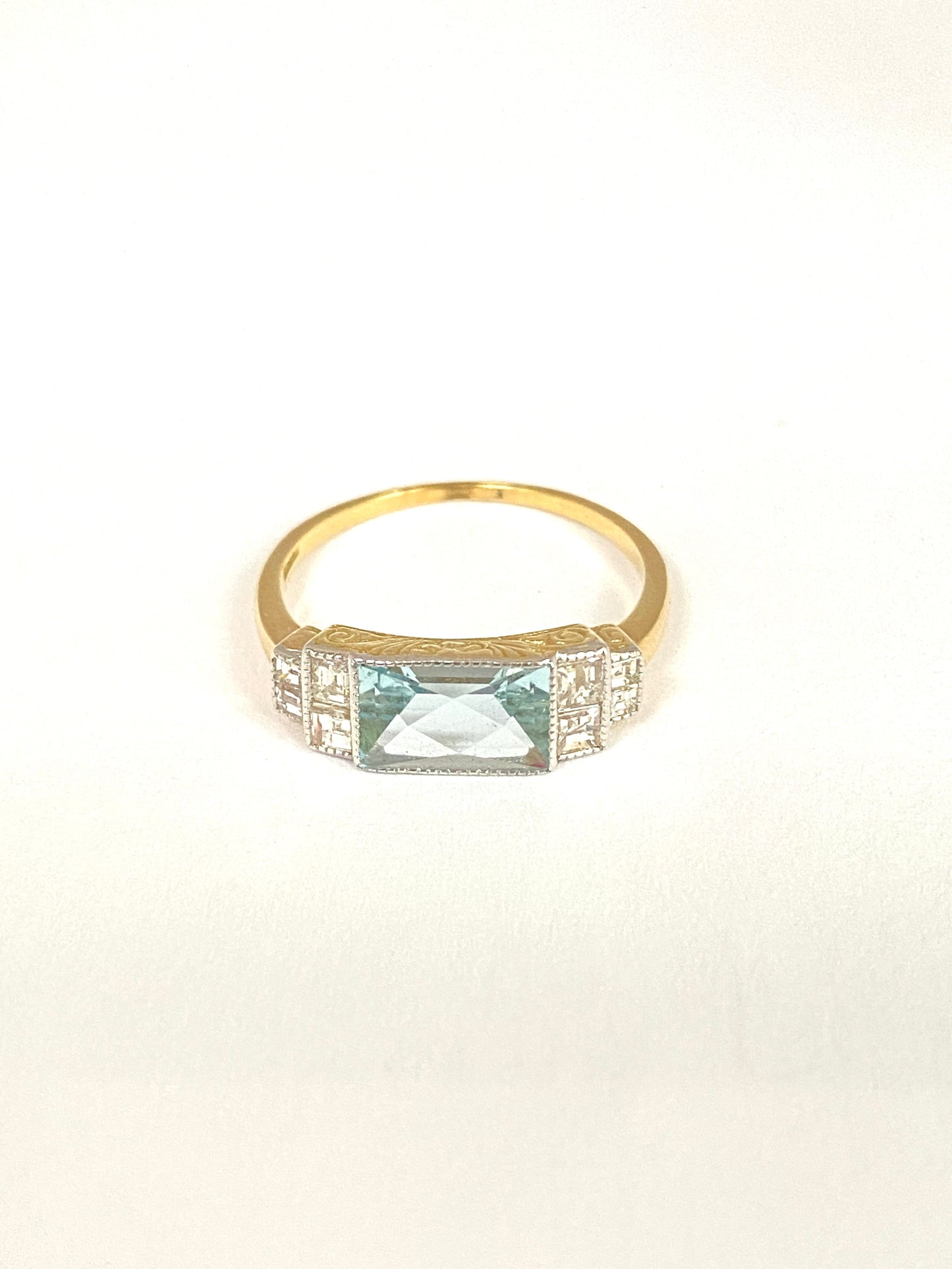 Art Deco (1930s) Platinum Aquamarine and Diamond Ring