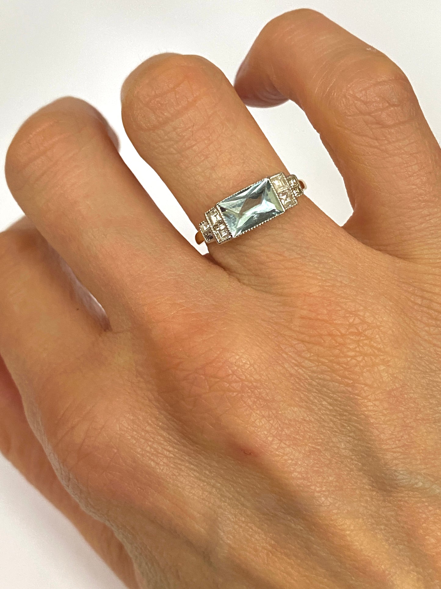 Art Deco (1930s) Platinum Aquamarine and Diamond Ring