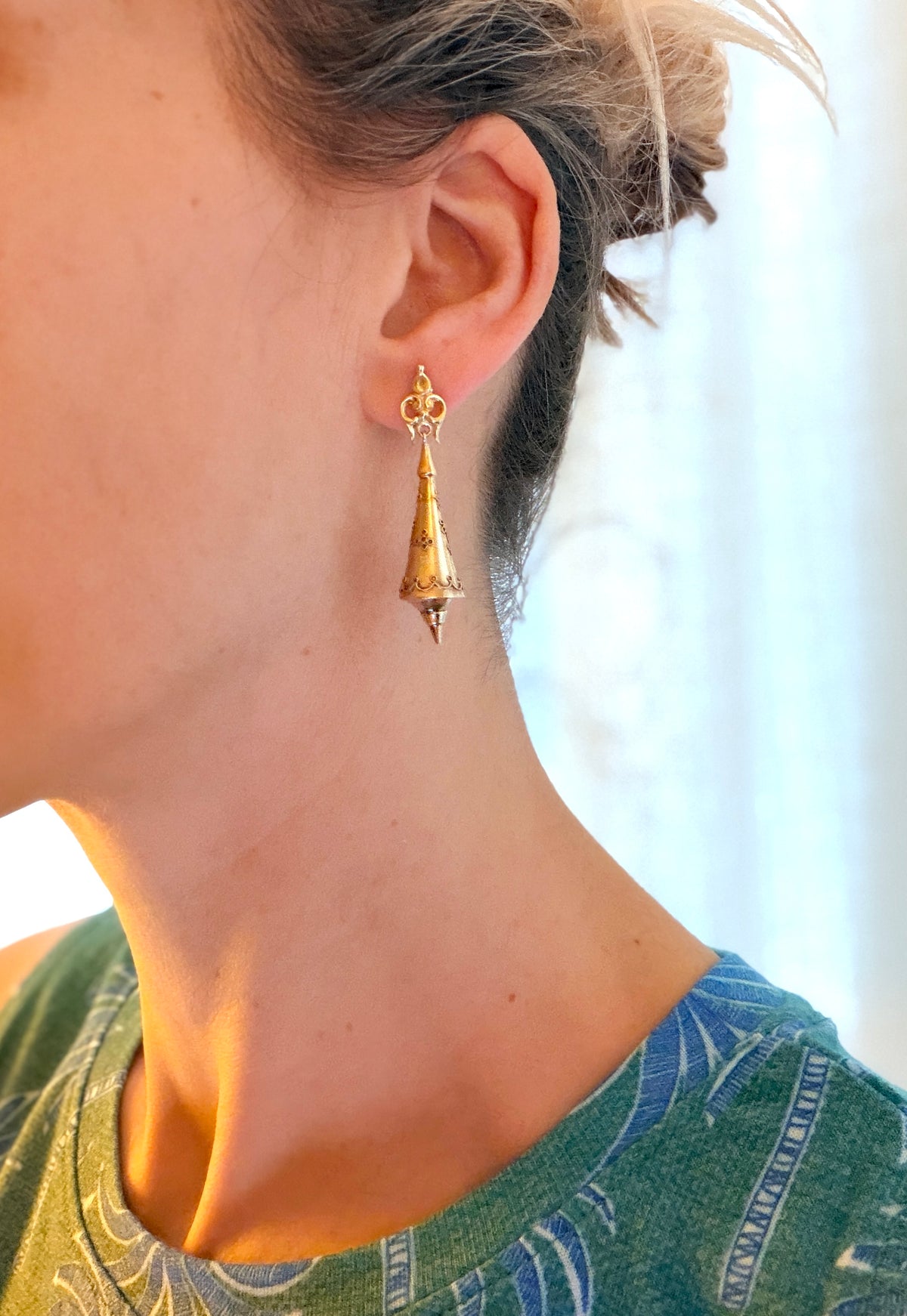 Victorian 15ct Etruscuan Style Torpedo Drop Earrings