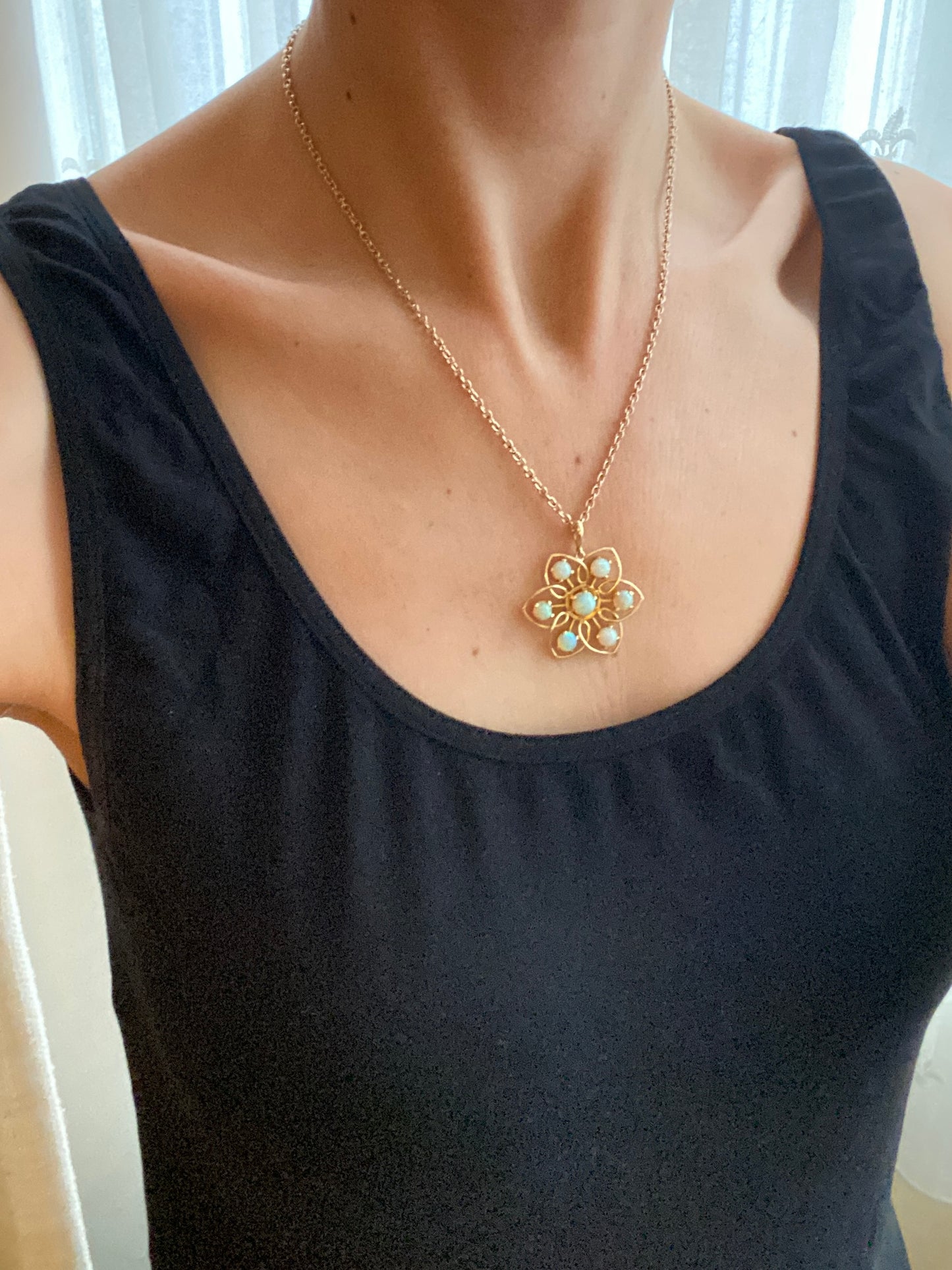 Incredible Vintage 18ct Gold, Opal Flower Star Pendant