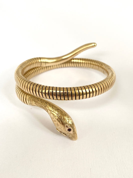Vintage, 9ct Gold, Almandine Garnet Eyed Extendable Snake Bangle, Hallmarked 9ct Gold, Birmingham, 1968. 22.67g.