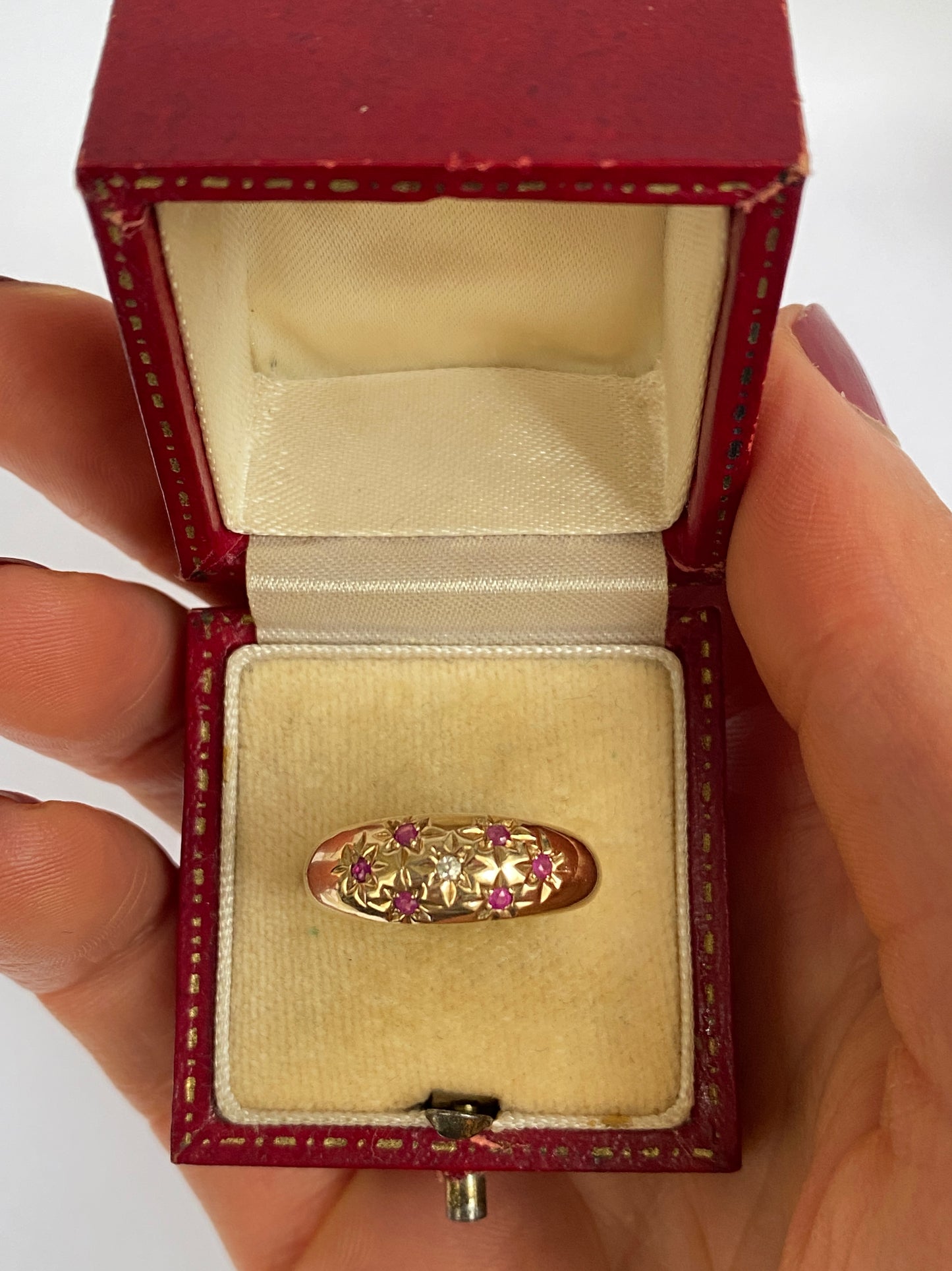 Vintage, 9ct Gold Ruby/Diamond Starburst Scatter Ring