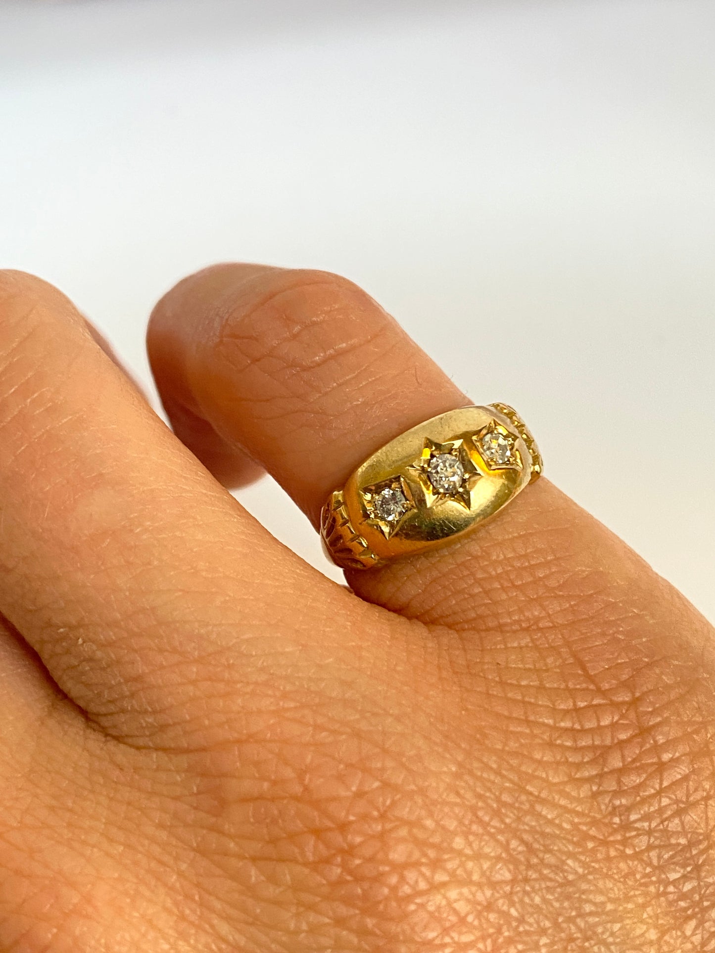 Antique, 18ct Gold, Triple Diamond Gypsy Ring, Hallmarked Birmingham, 1912