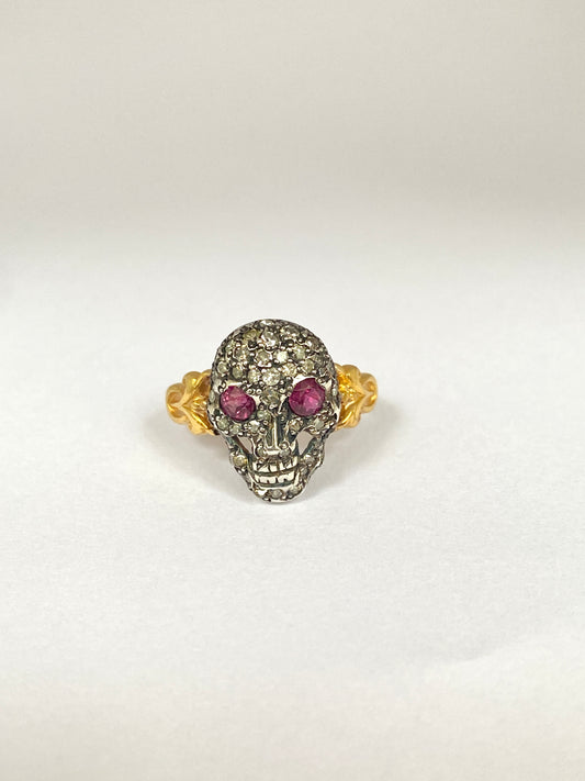 Vintage, 15ct Gold Ruby Eyed, Rose Cut Diamond encrusted Skull Ring, 3.72g