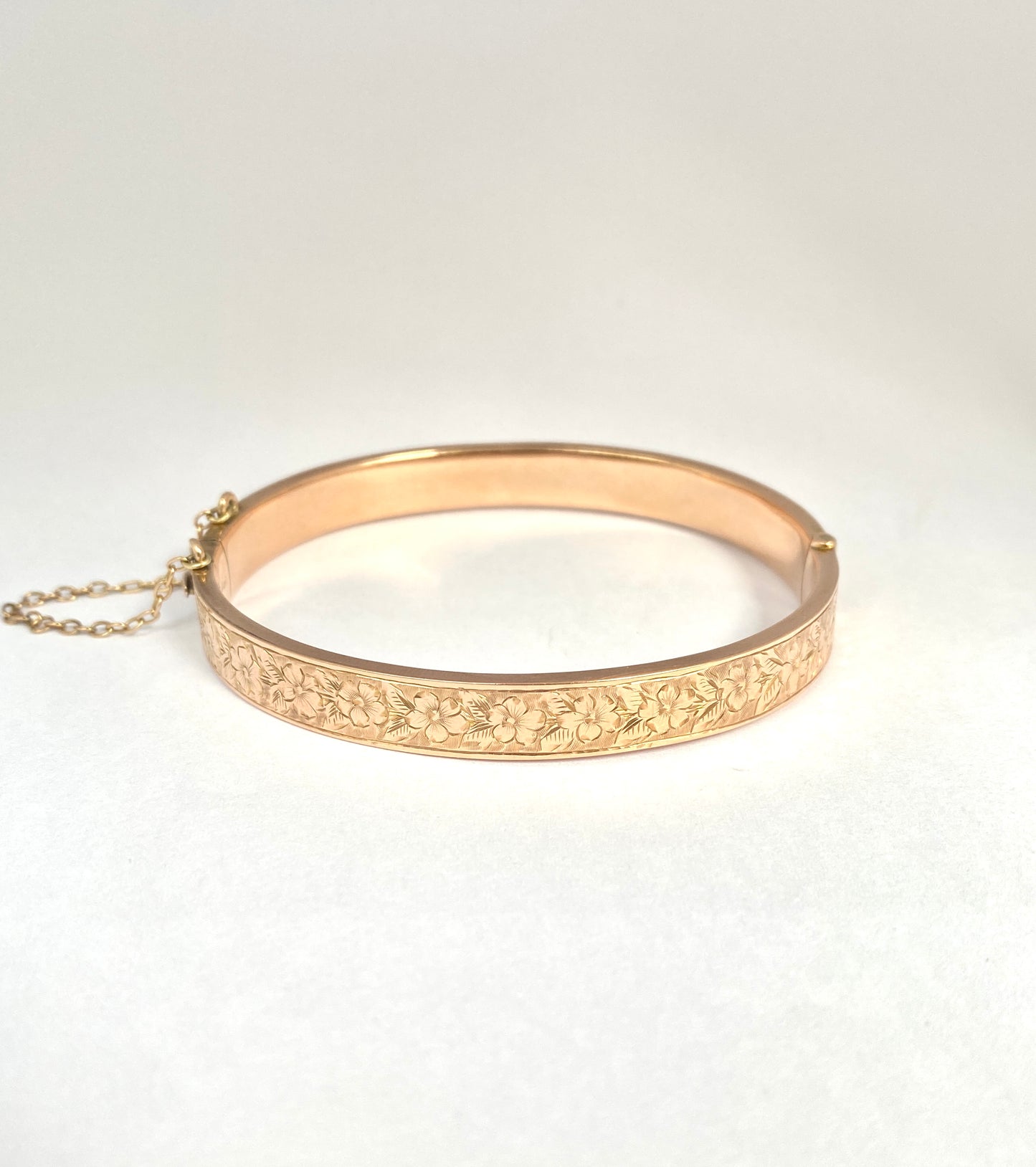 Antique,  9ct Gold,  Floral, Forget me not, Bangle, Hallmarked, Birmingham, 1918