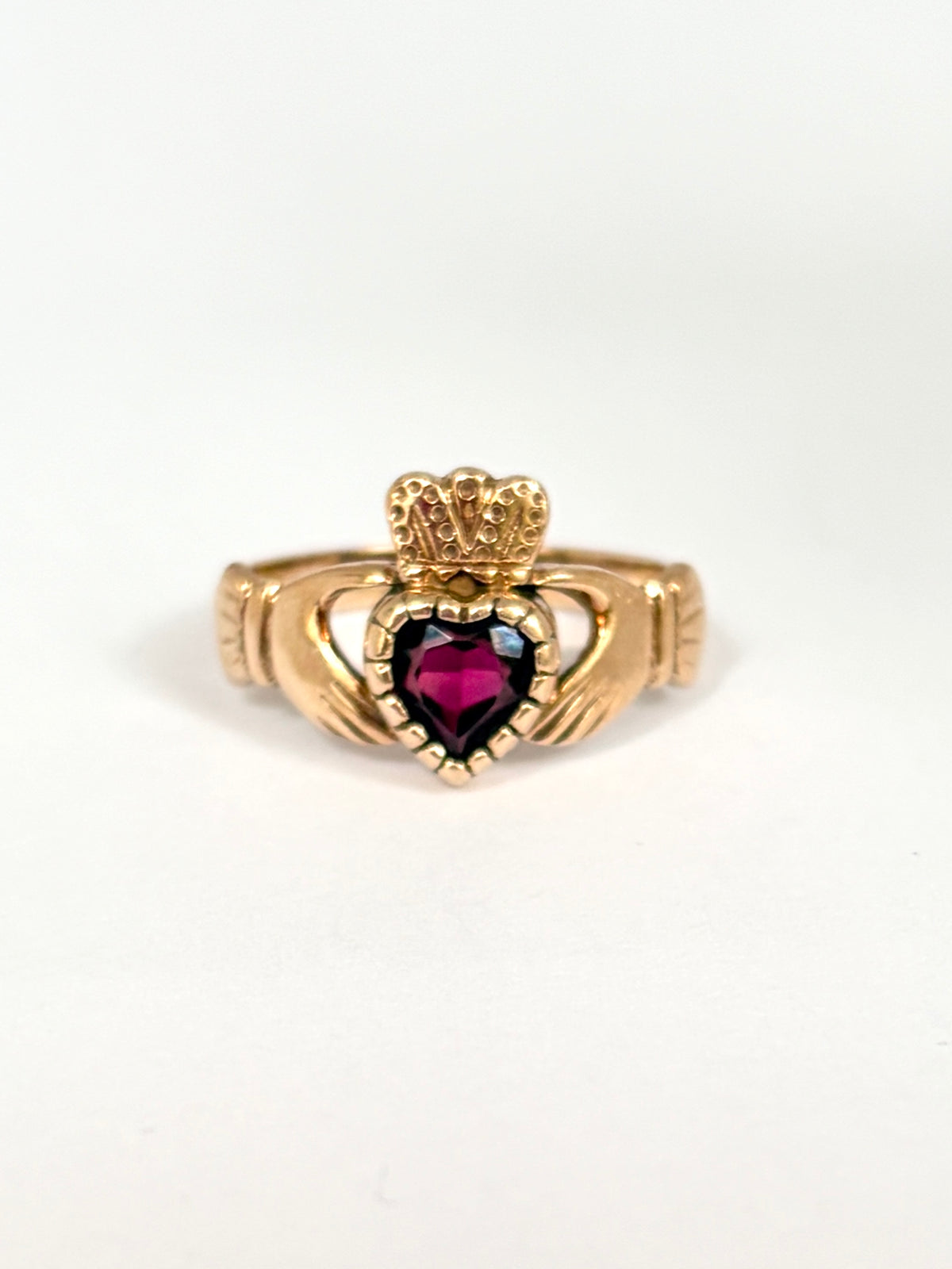 9ct Gold, Vintage Claddah Ring with Garnet Heart