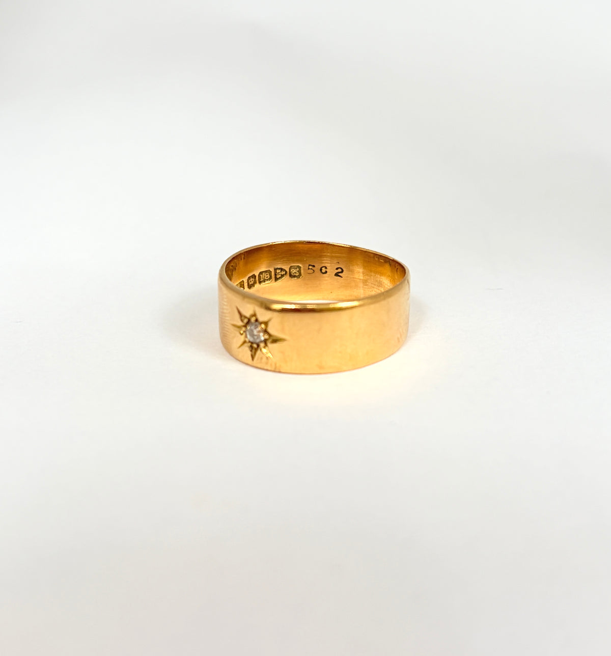 18ct Gold, Antique, Starburst Diamond Solitaire Band, Hallmarked 18ct Gold, Chester and 1917