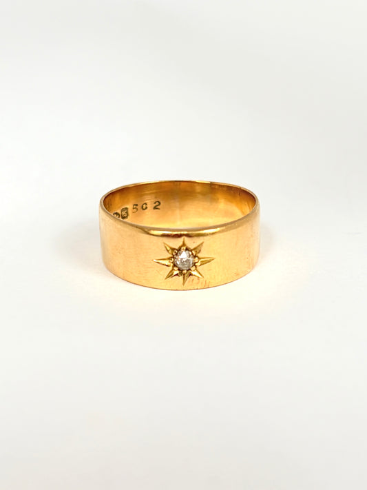18ct Gold, Antique, Starburst Diamond Solitaire Band, Hallmarked 18ct Gold, Chester and 1917