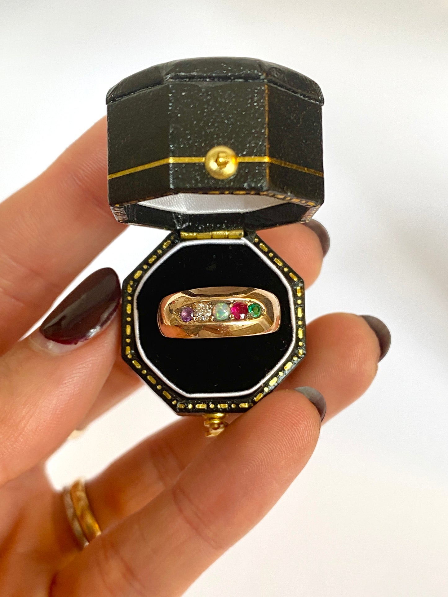 Antique, 15ct Gold Multigem Acrostic, 'ADORE' ring, Hallmarked 15ct Gold, 1897