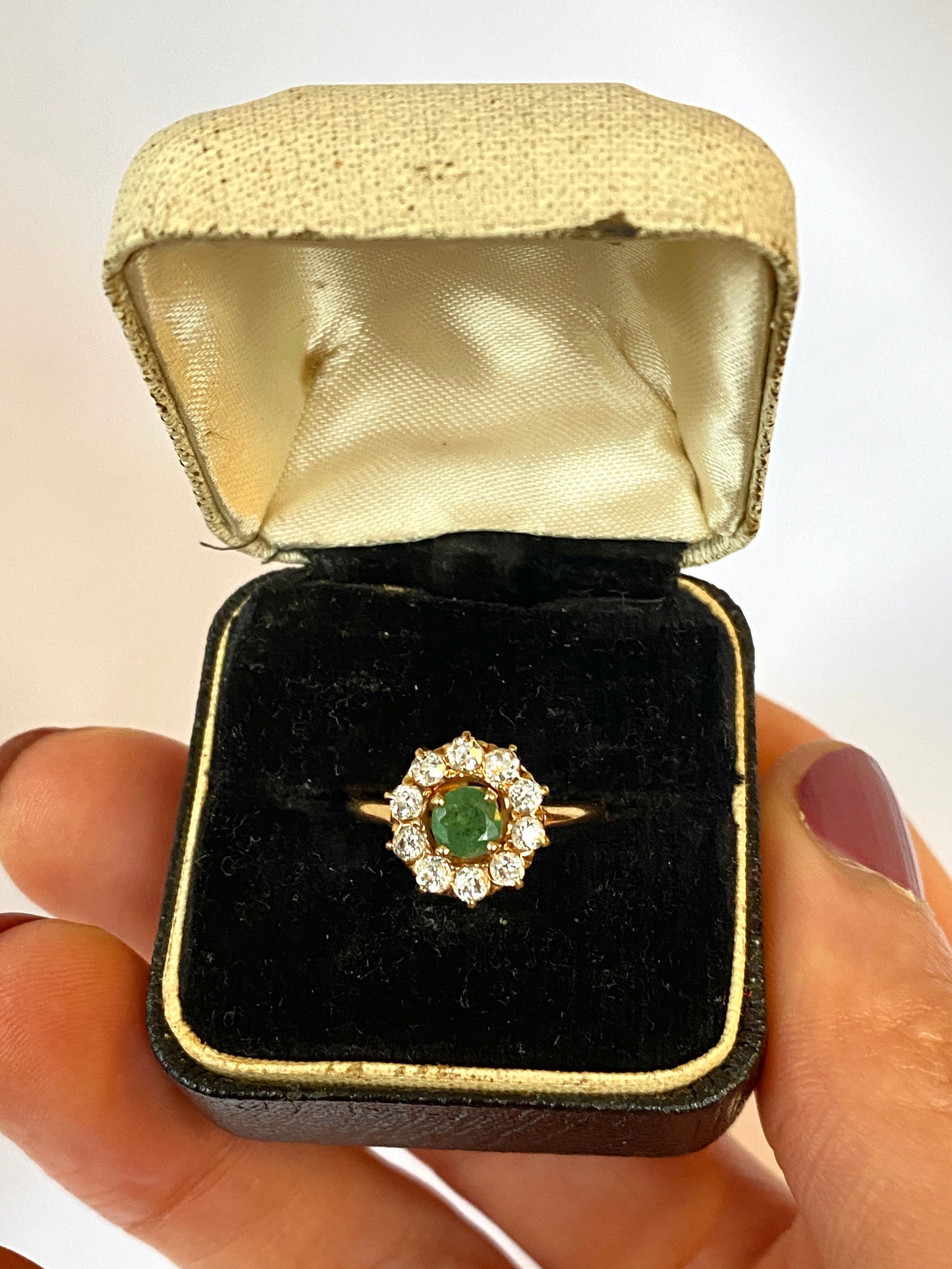 Vintage, 18ct Gold Emerald and Diamond Cluster Flower Ring