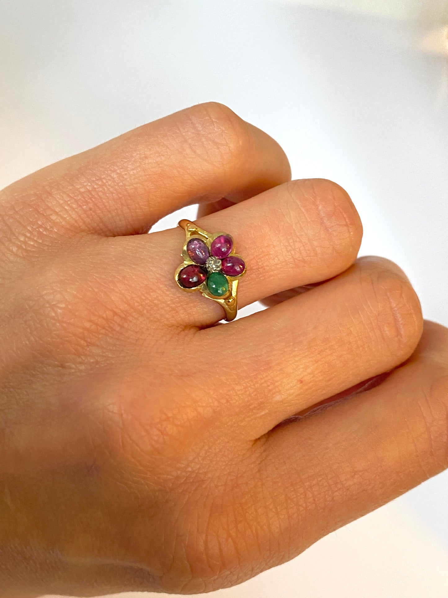 18ct Gold, Antique Victorian 'Regard' Acrostic, Multigem Pansy Ring