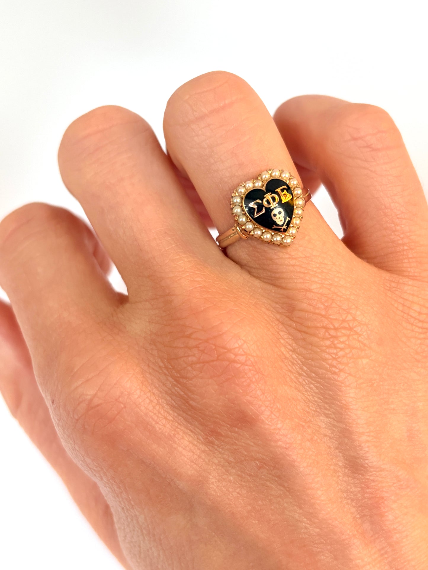 Vintage, 15ct Gold Skull and Crossbones Fraternity Ring