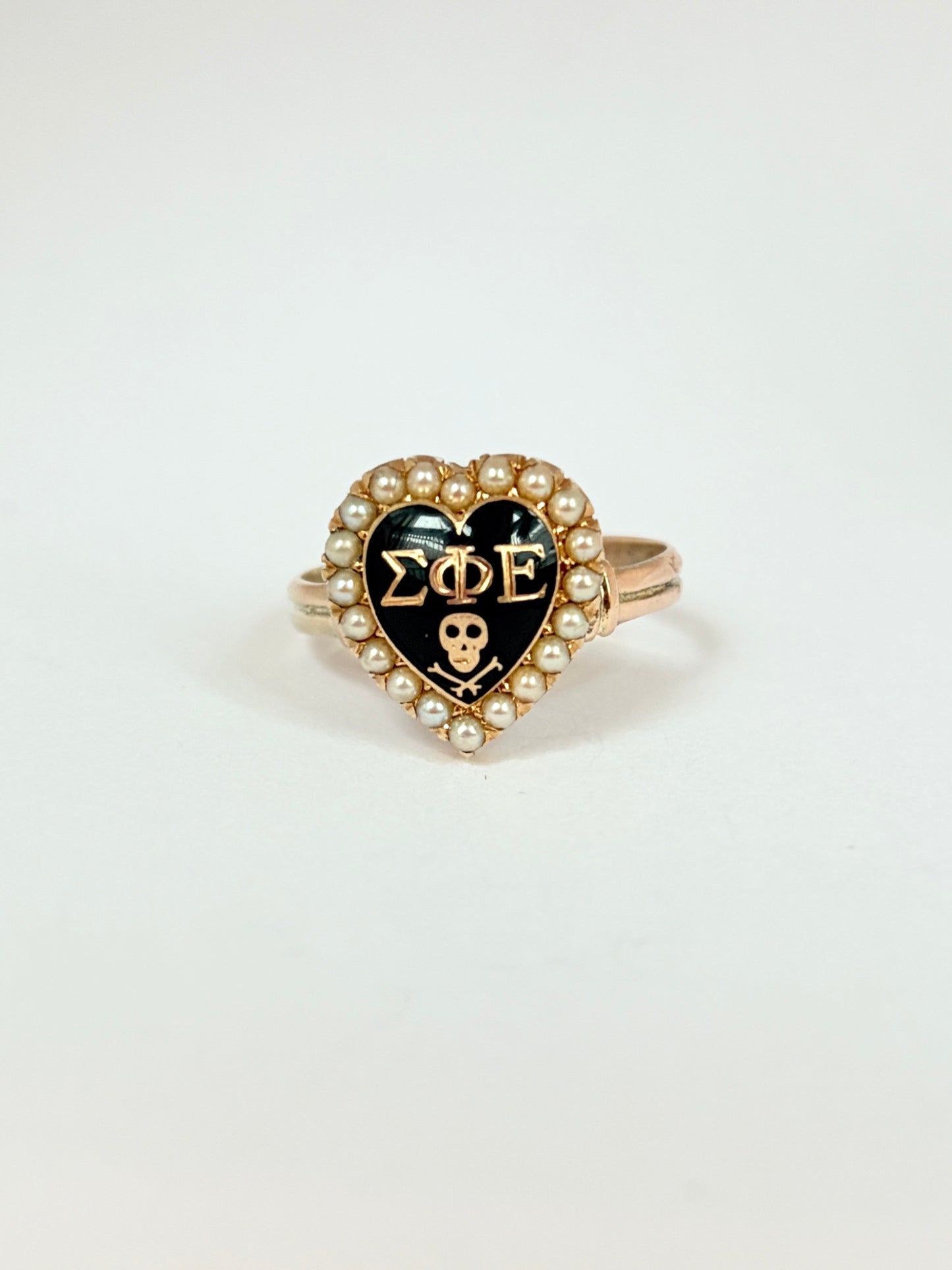 Vintage, 15ct Gold Skull and Crossbones Fraternity Ring