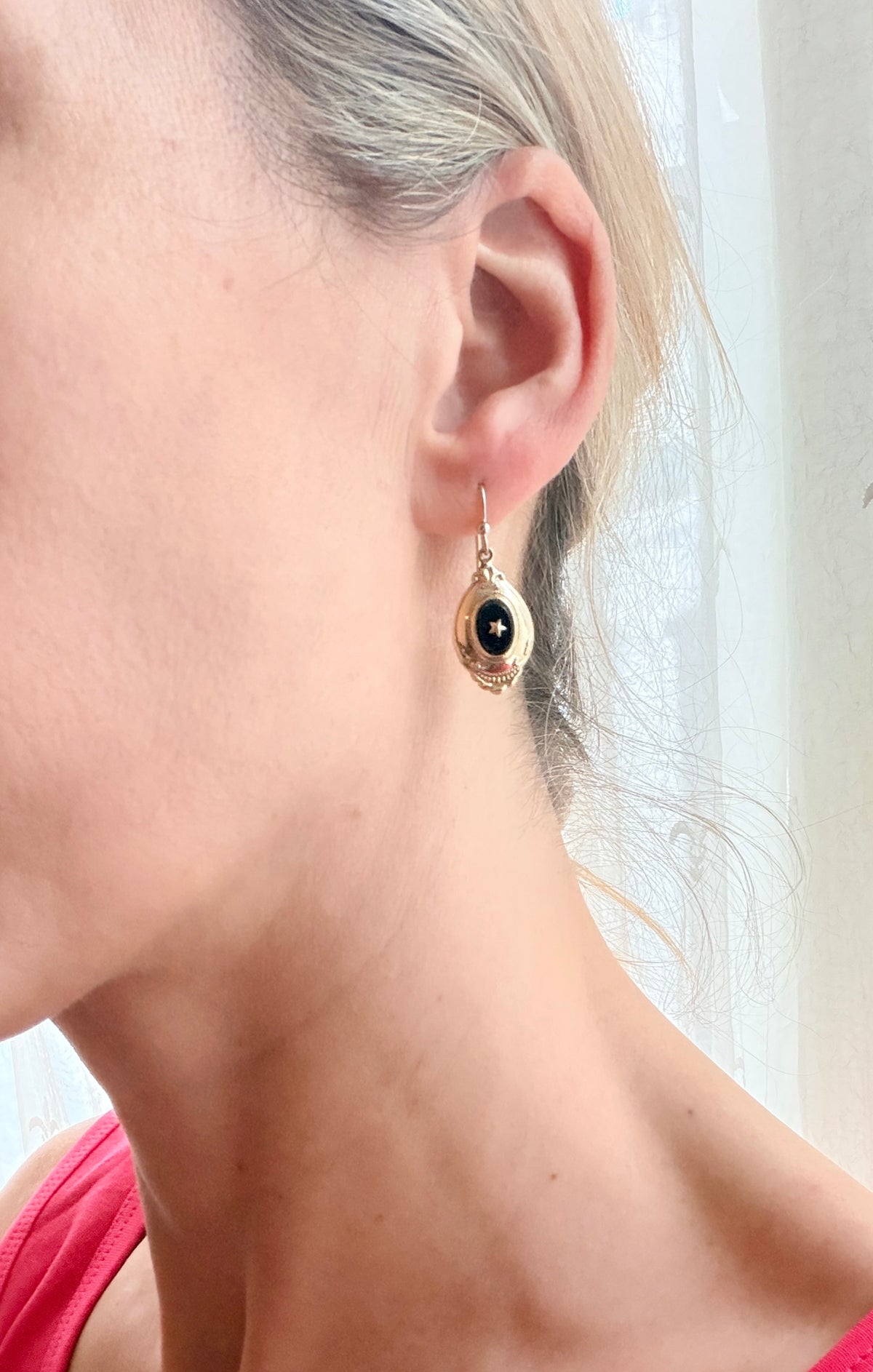 German, 8ct Gold, Art Deco Onyx Star earrings