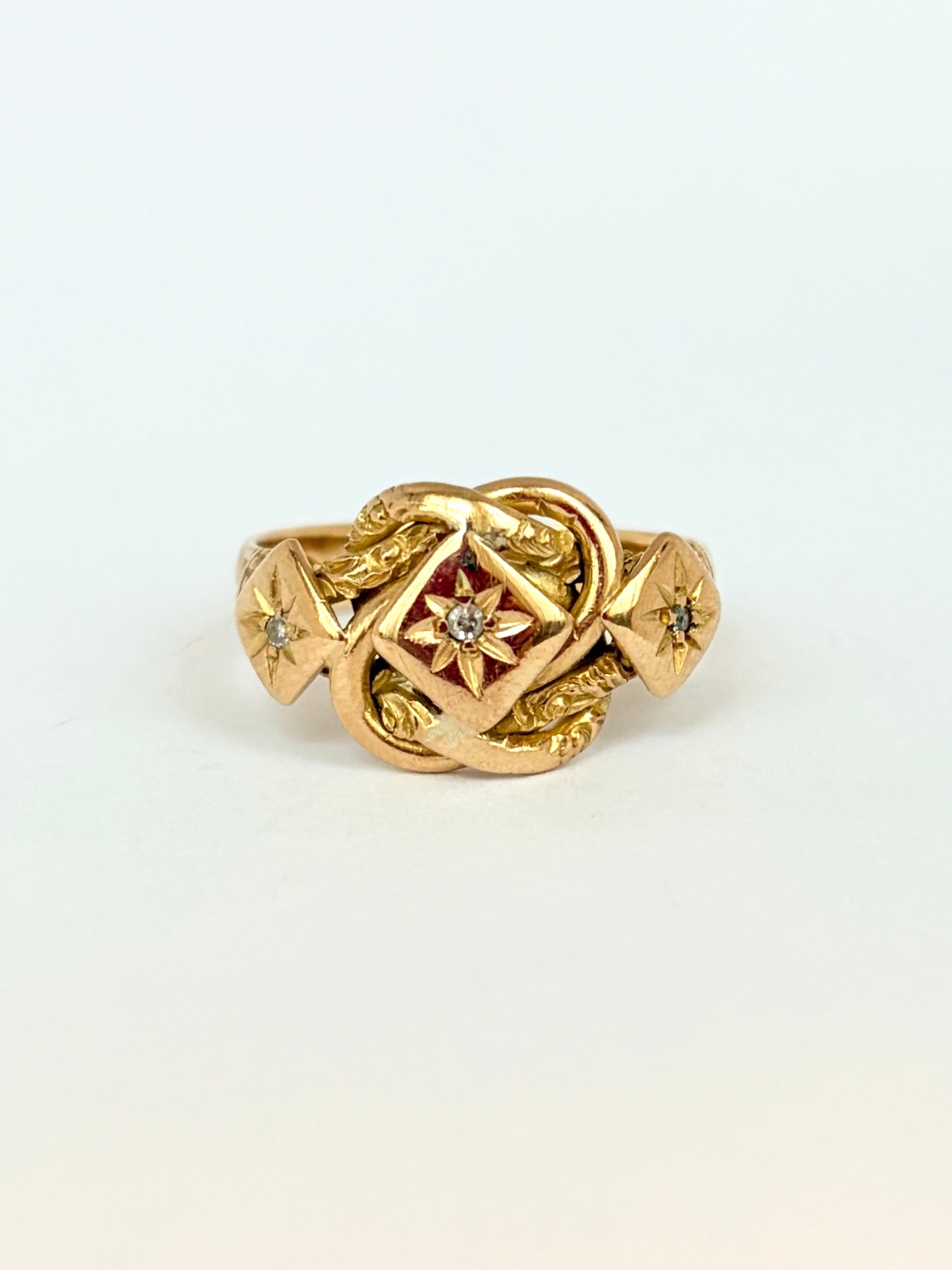 Victorian, 18ct Gold Diamond Lovers Knot Ring, Hallmarked 18ct Gold, London 1857 (6.76g)