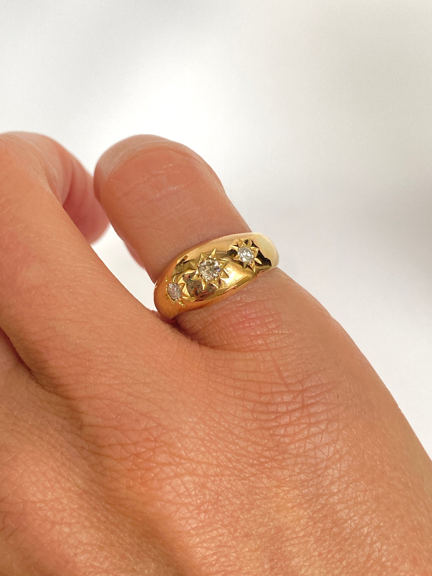 Vintage, 18ct Gold, Diamond Starburst Trilogy Ring, Hallmarked 18ct Gold