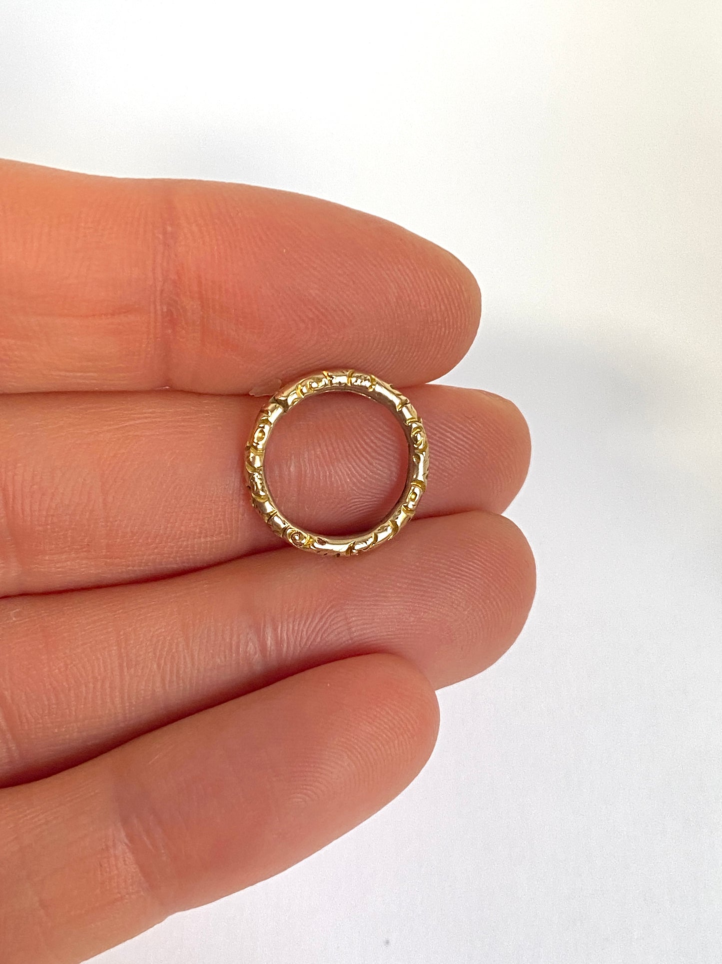 Small, Victorian, 9ct Gold Split Ring