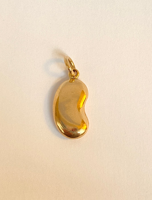 15ct Gold, Vintage, Kidney Bean Lucky Charm, Hallmarked 15ct Gold