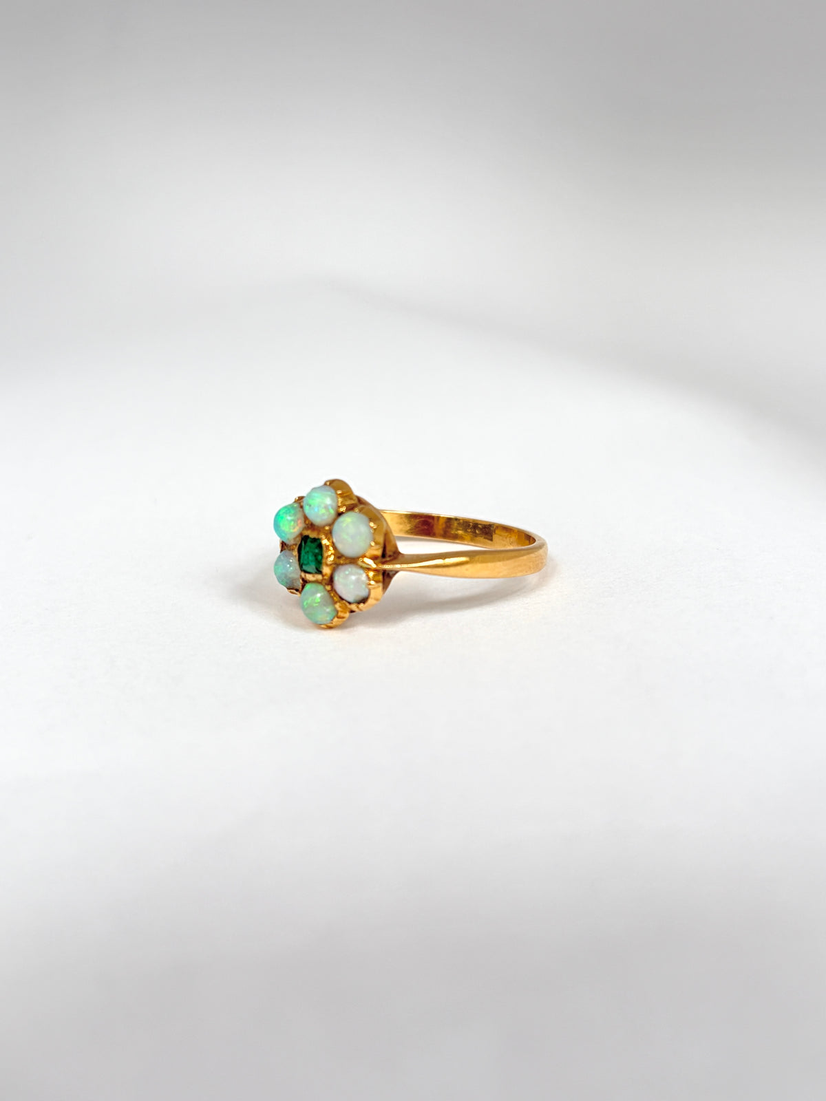 18ct Gold, Vintage, Opal and Emerald Flower Ring
