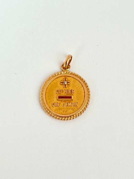 Small Vintage, 18ct Gold Augis French Pendant, 'Qu'hier - Que demain'