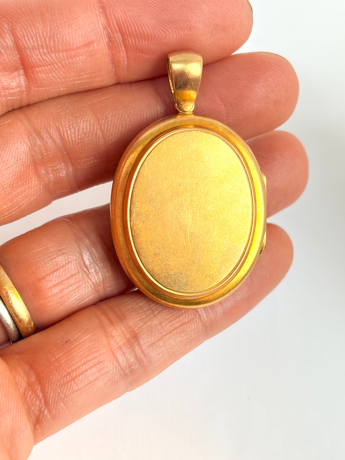 Victorian, 15ct Gold Locket, 14.18g