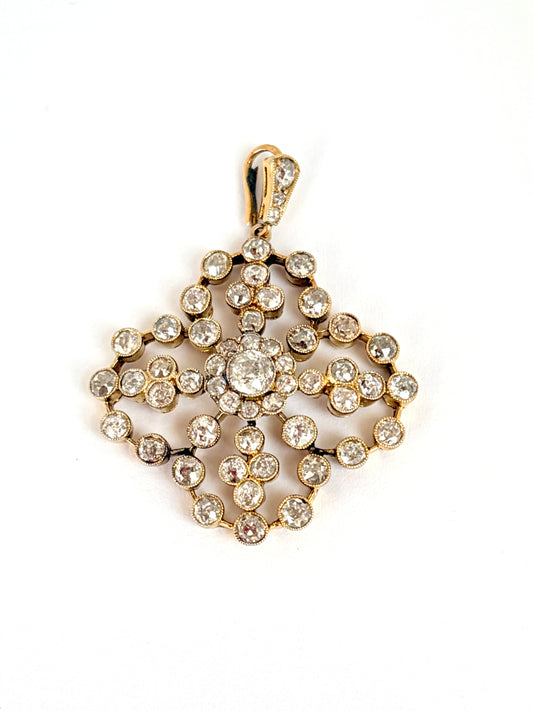 Art Deco, 15ct Gold, Diamond Quatrefoil Scatter Pendant