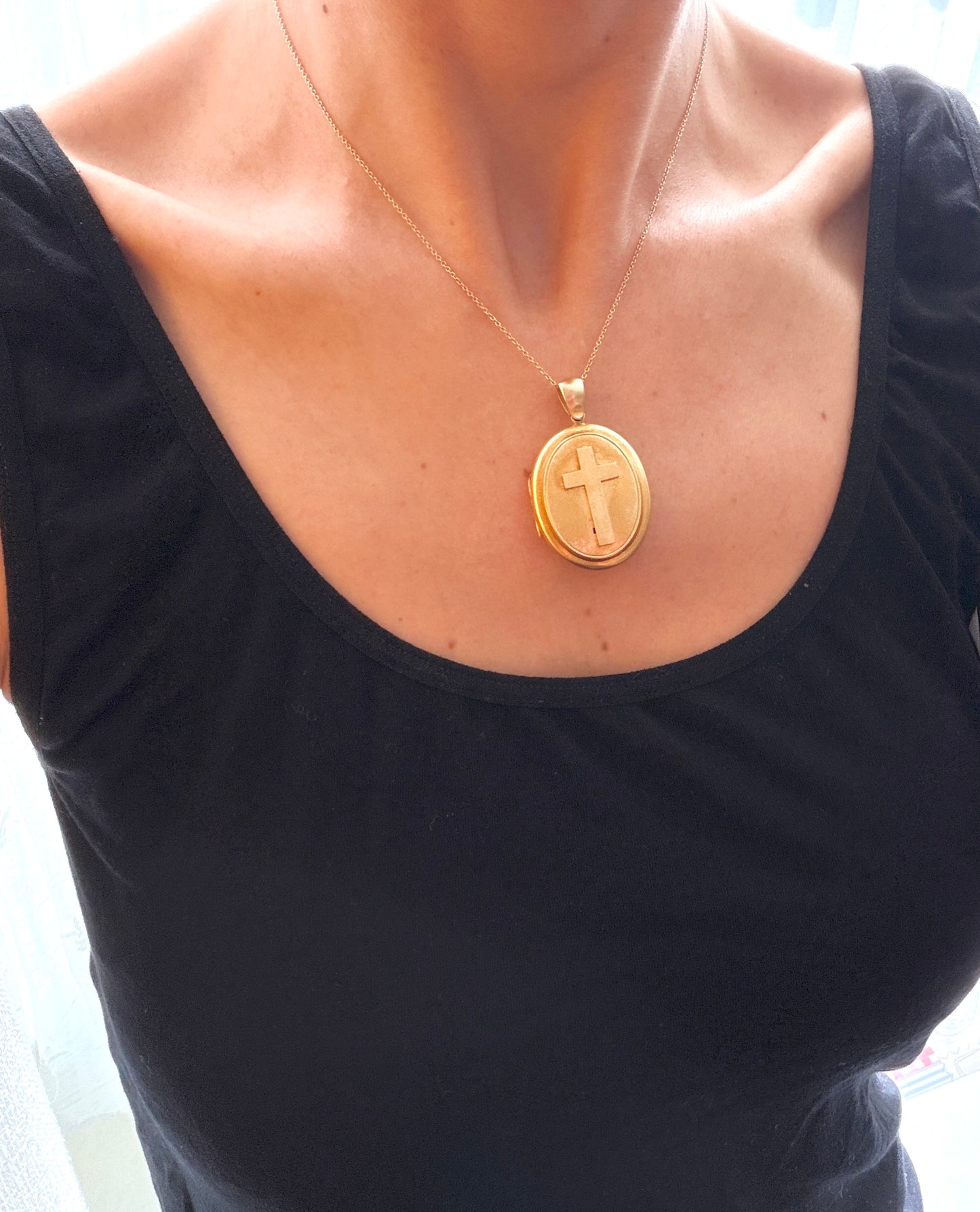 Victorian, 15ct Gold Locket, 14.18g