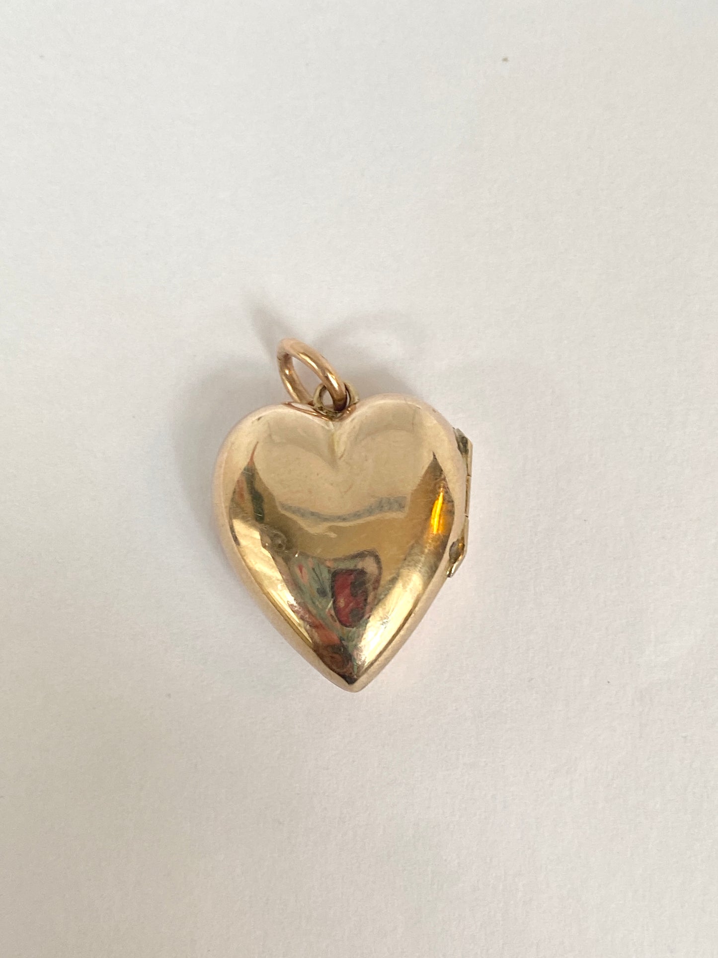 Vintage 18ct Gold Heart locket with Opal Crucifix