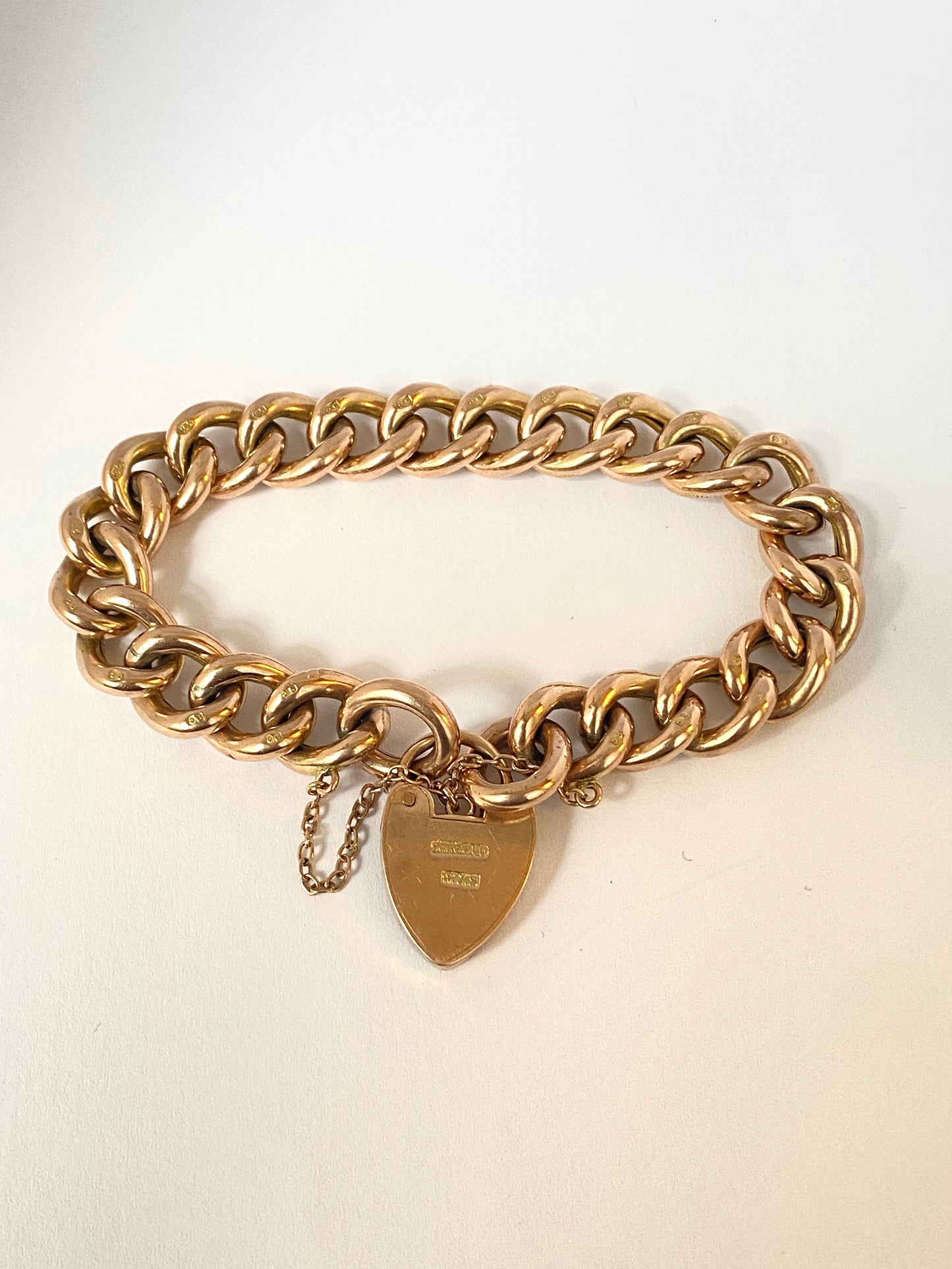 9ct Gold, Victorian Chased Bracelet with Engraved Heart Padlock Clasp, 23g and 7 inches