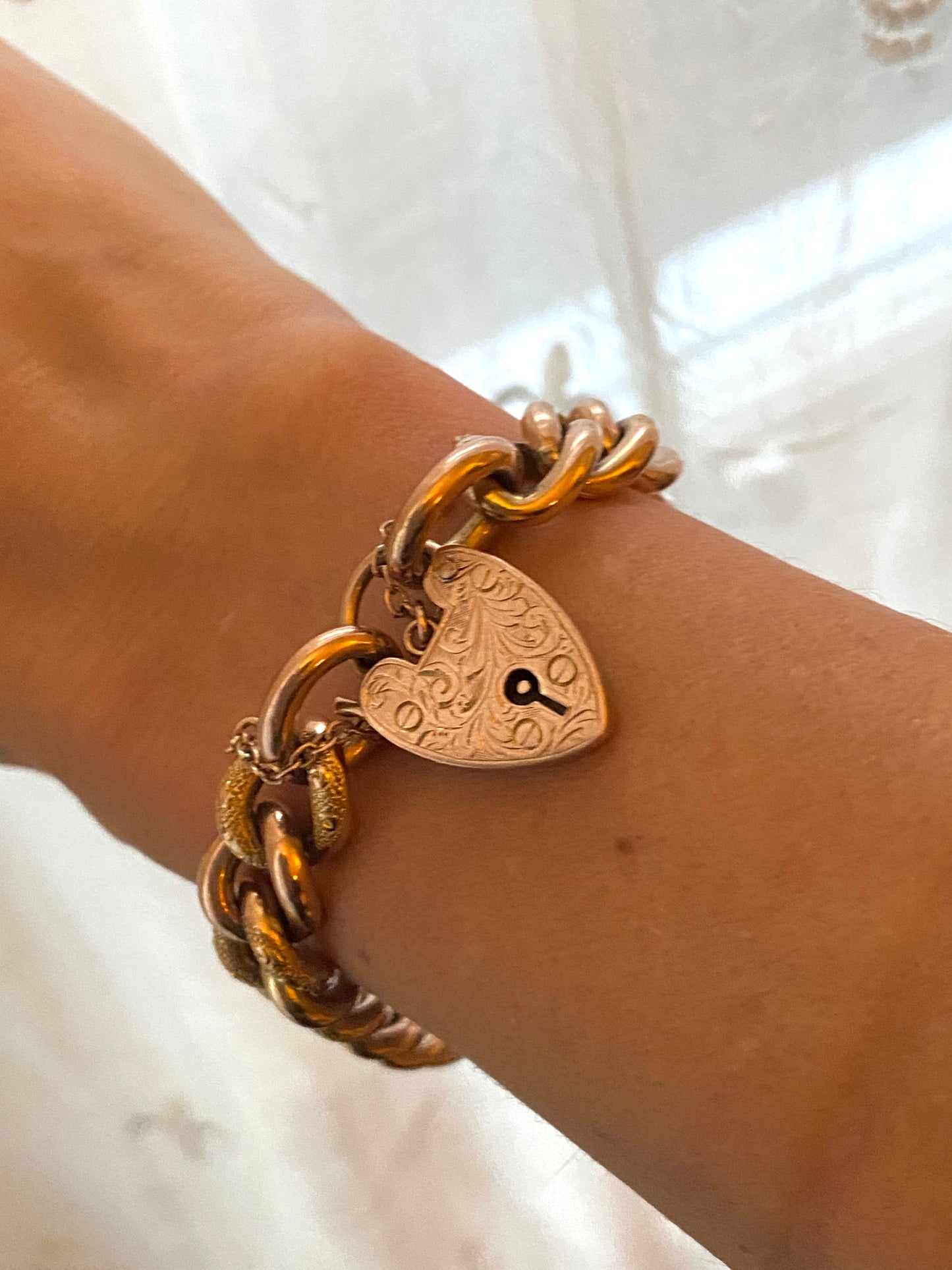 9ct Gold, Victorian Chased Bracelet with Engraved Heart Padlock Clasp, 23g and 7 inches