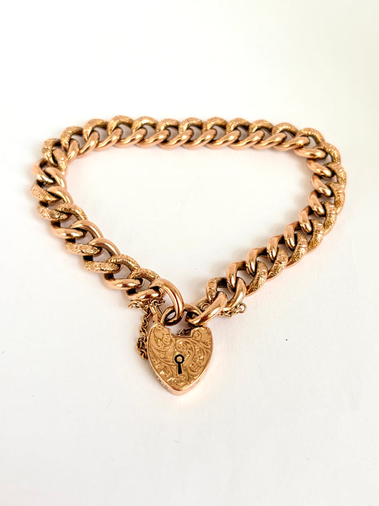 Antique, 9ct Gold Curb Link 'Night and Day' Bracelet with engraved Heart Padlock, Hallmarked Birmingham, 1904 (20.24g)