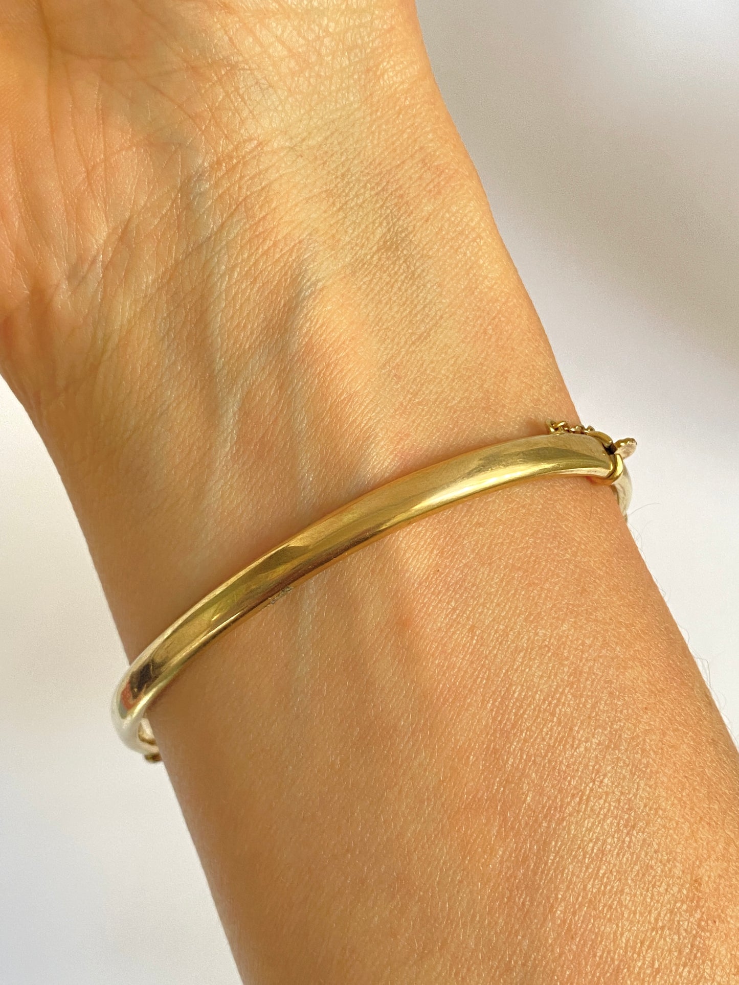 Antique, 9ct Gold Lovers Knot Bangle, 7.89g