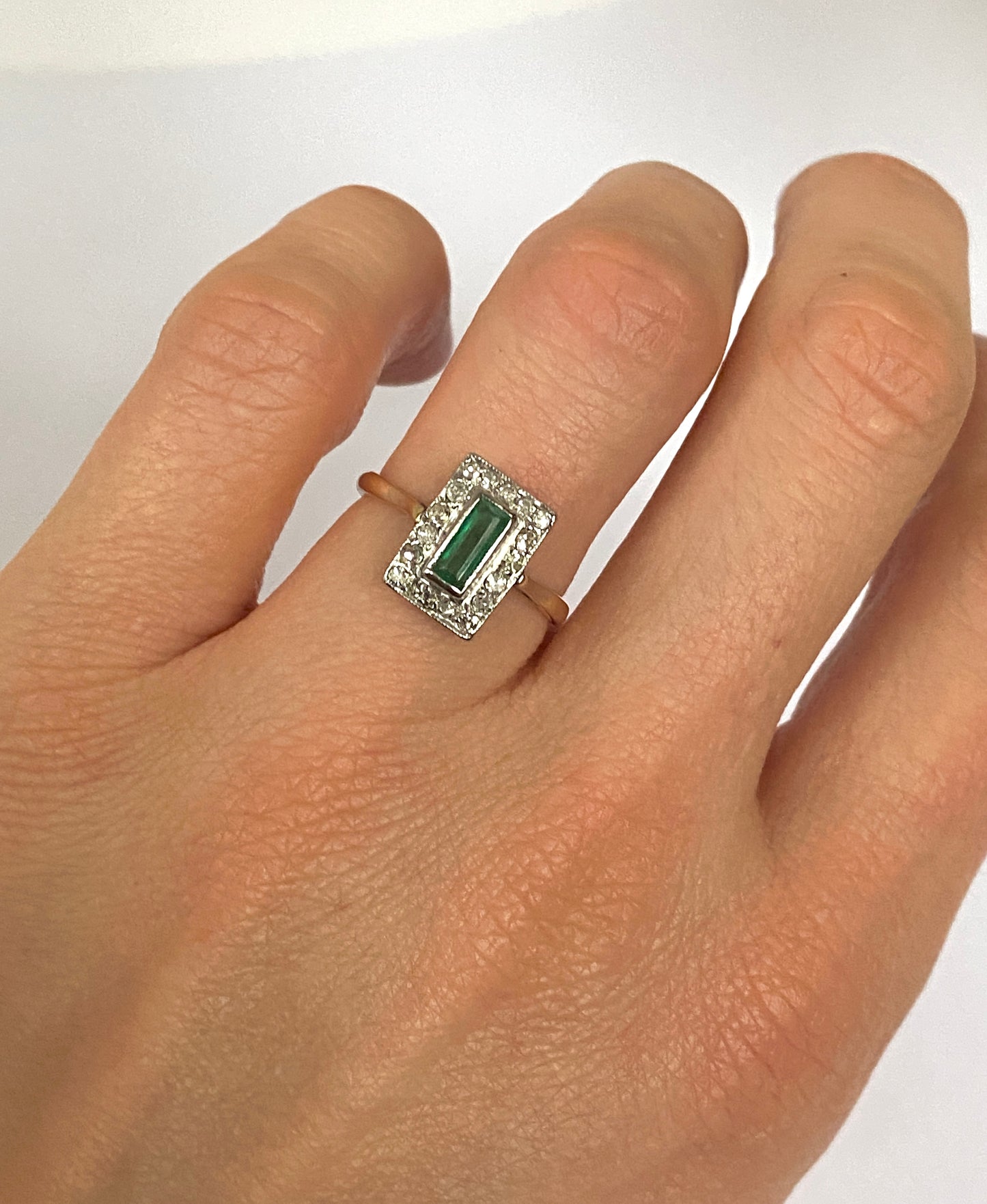 Antique, Art Deco (1930s), 18ct Gold, Platinum, Emerald and Diamond Ring