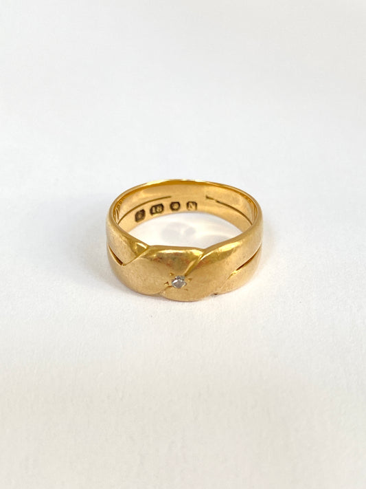 18ct Gold, Antique Diamond Keepers (Kiss) Ring.  5.22g