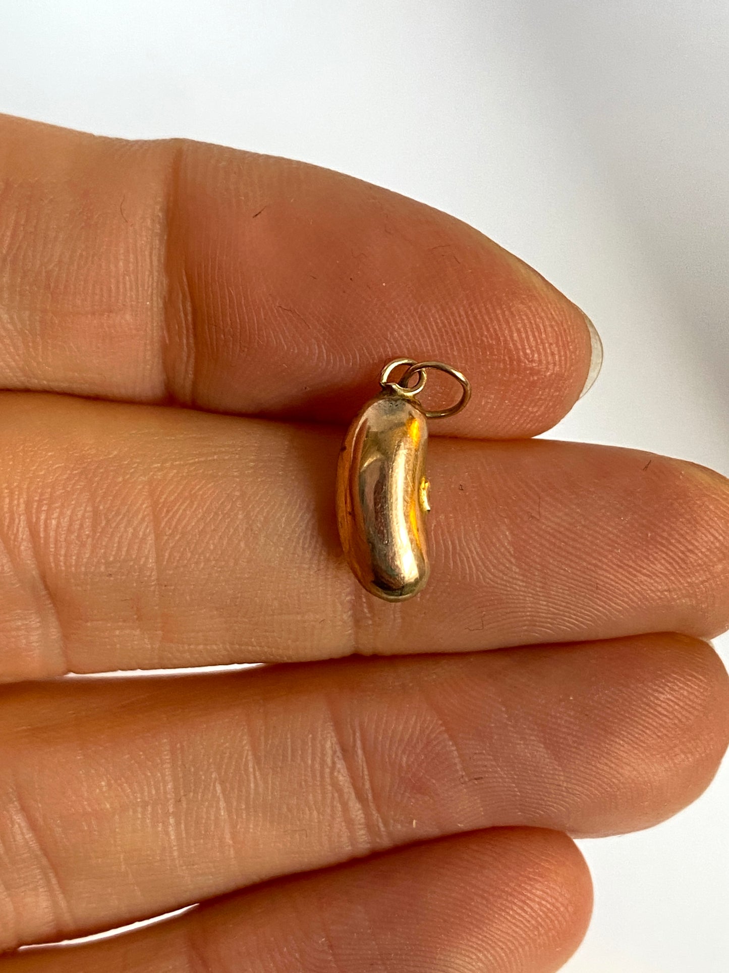 9ct Gold, Antique, Kidney Bean Lucky Charm