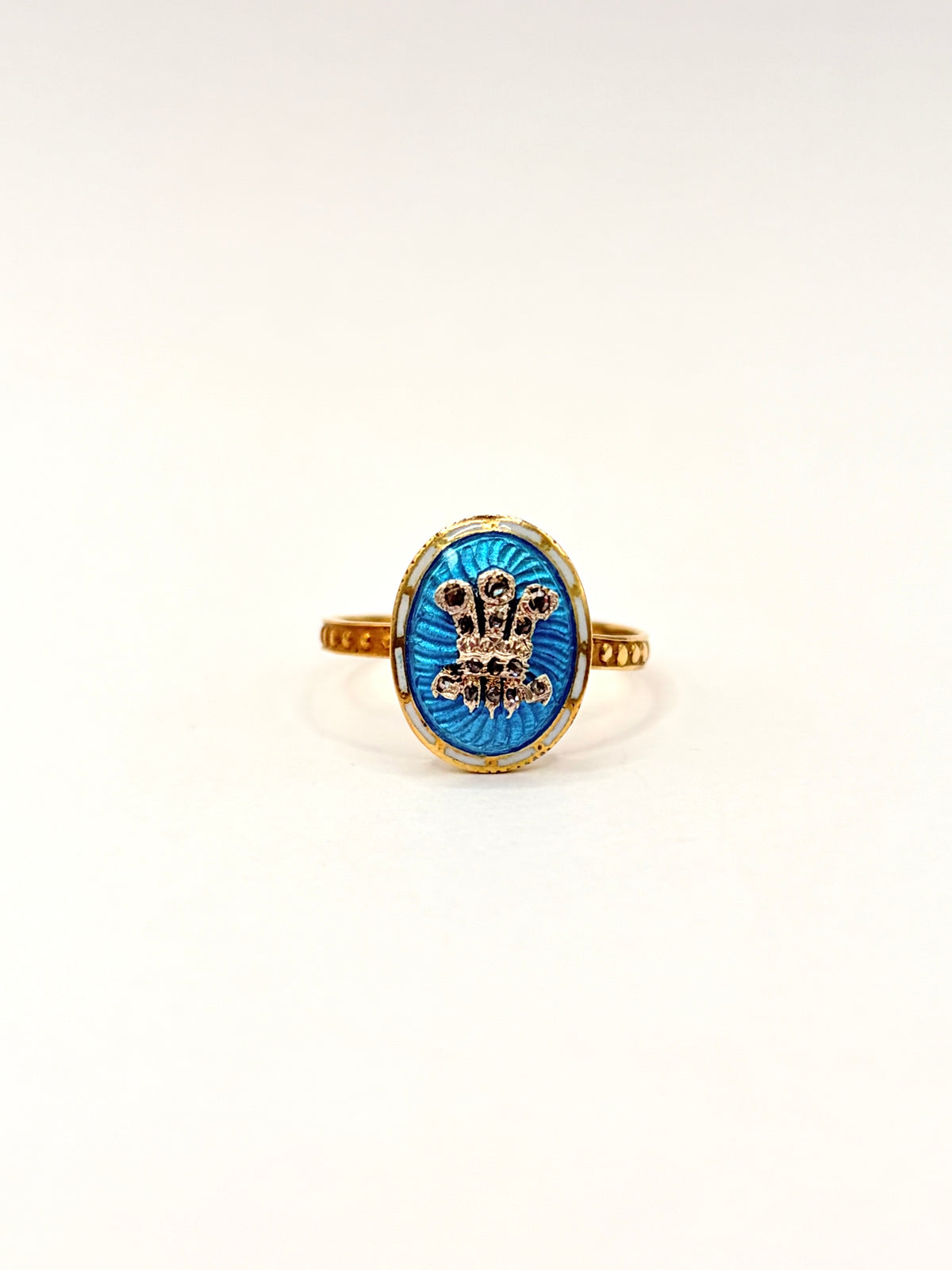 Vintage 18ct Gold, Diamond and Enamel, 'Prince of Wales Feathers' Ring