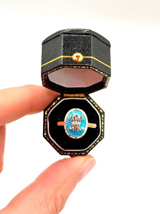 Vintage 18ct Gold, Diamond and Enamel, 'Prince of Wales Feathers' Ring